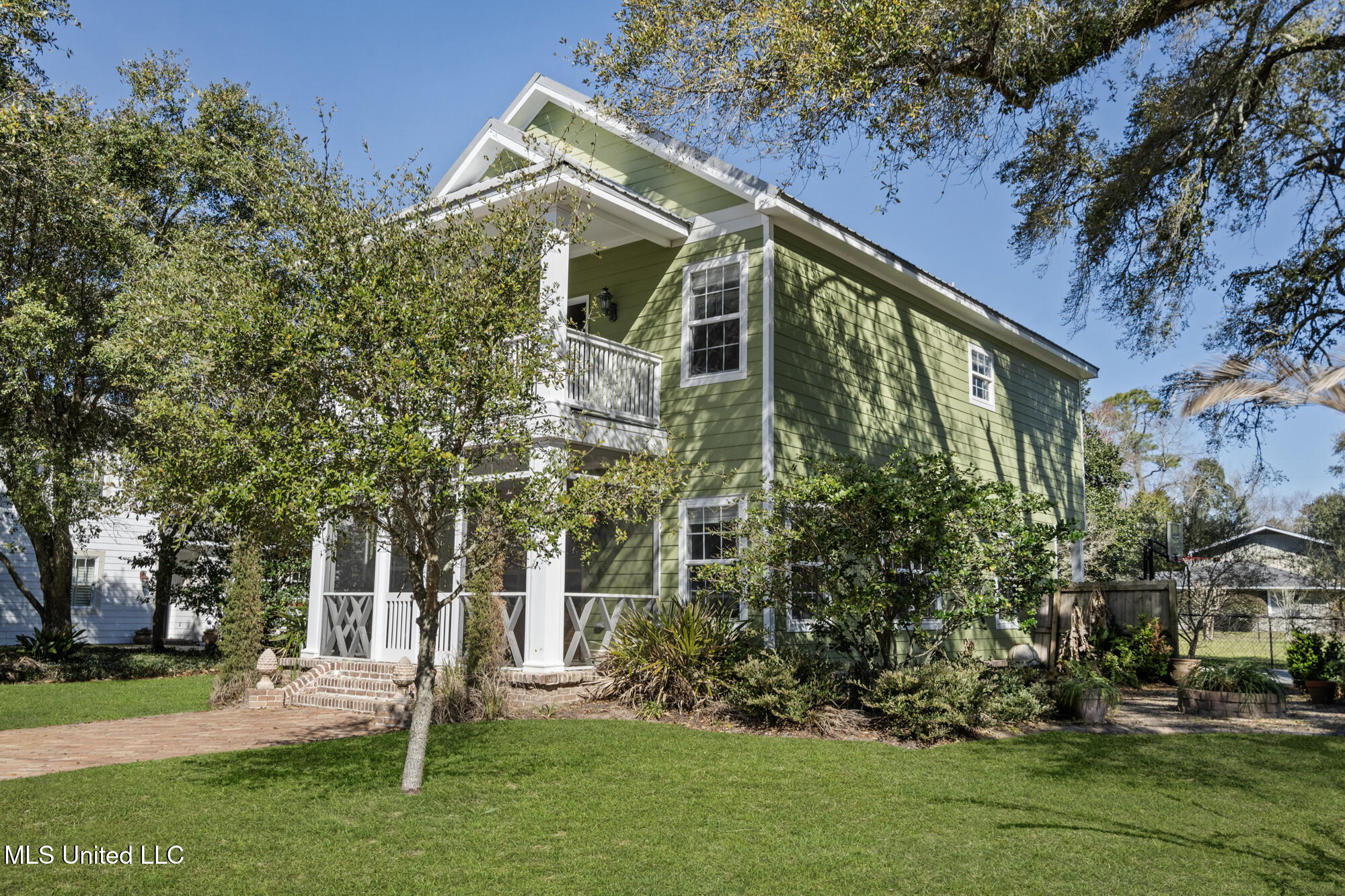 930 2nd Street, Gulfport, Mississippi image 3