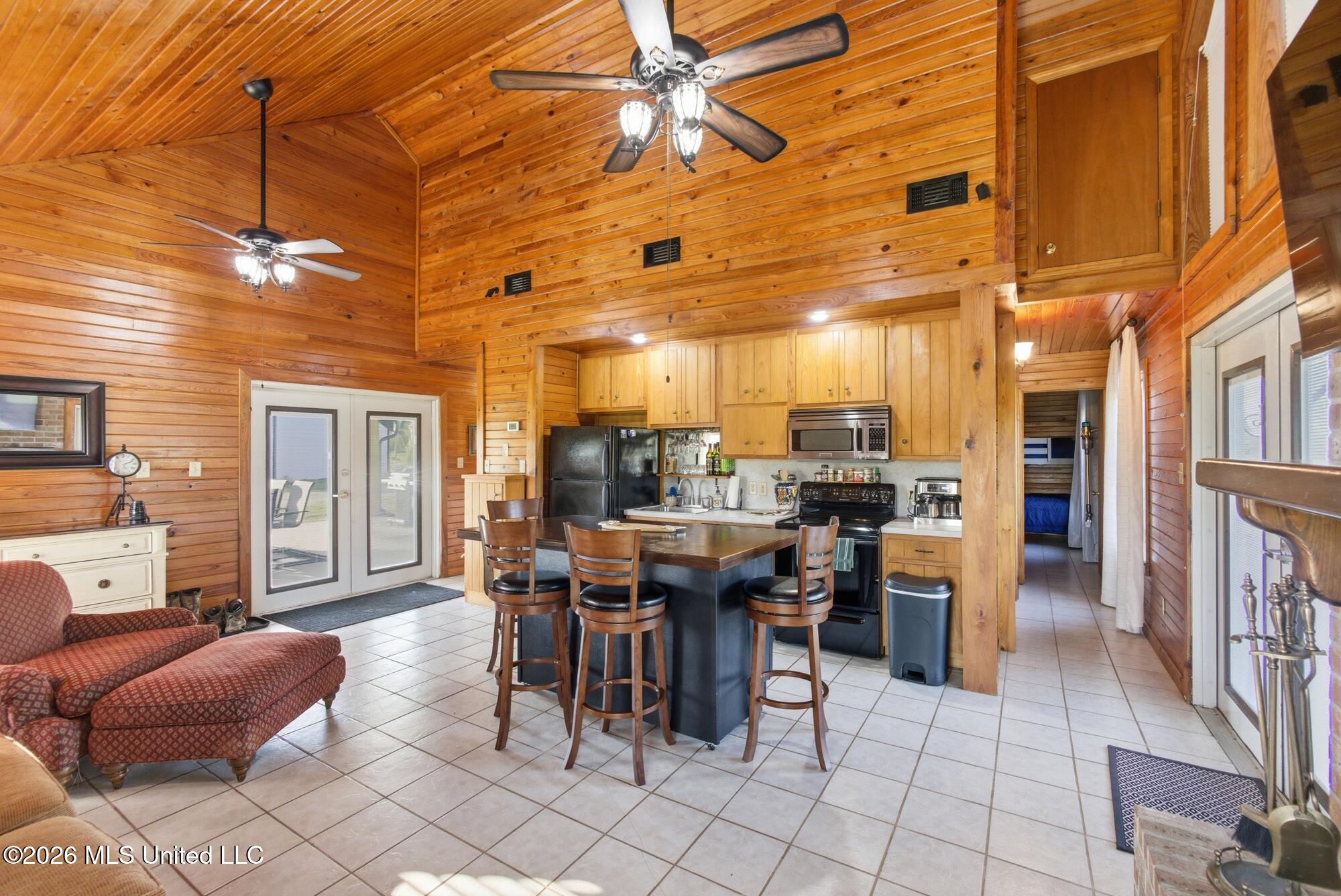 8165 Silver Drive