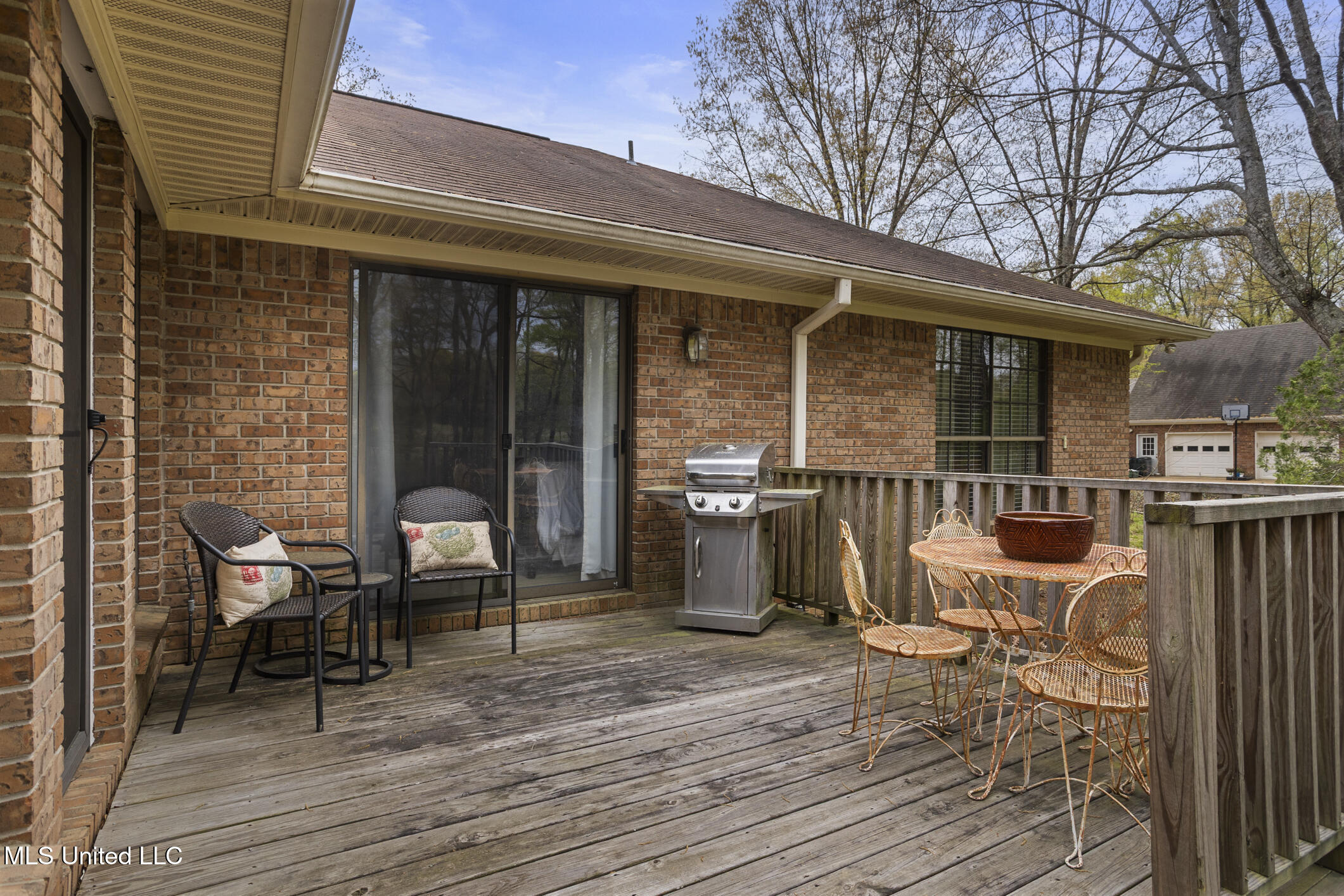 107 Hickory Hills Drive, Clinton, Mississippi image 7