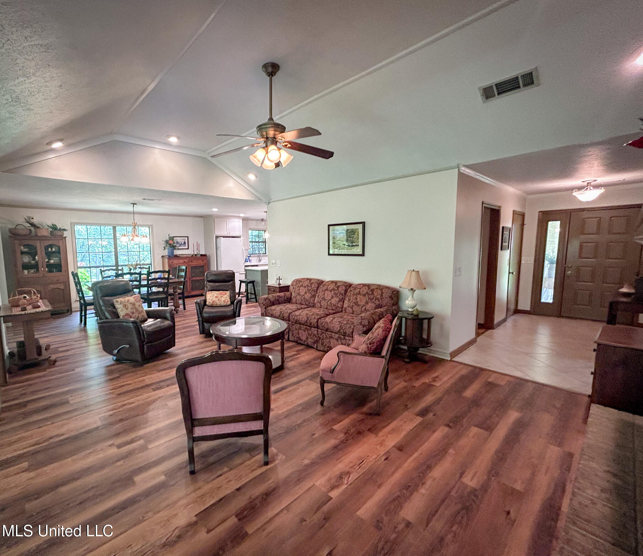 107 Hickory Hills Drive, Clinton, Mississippi image 10