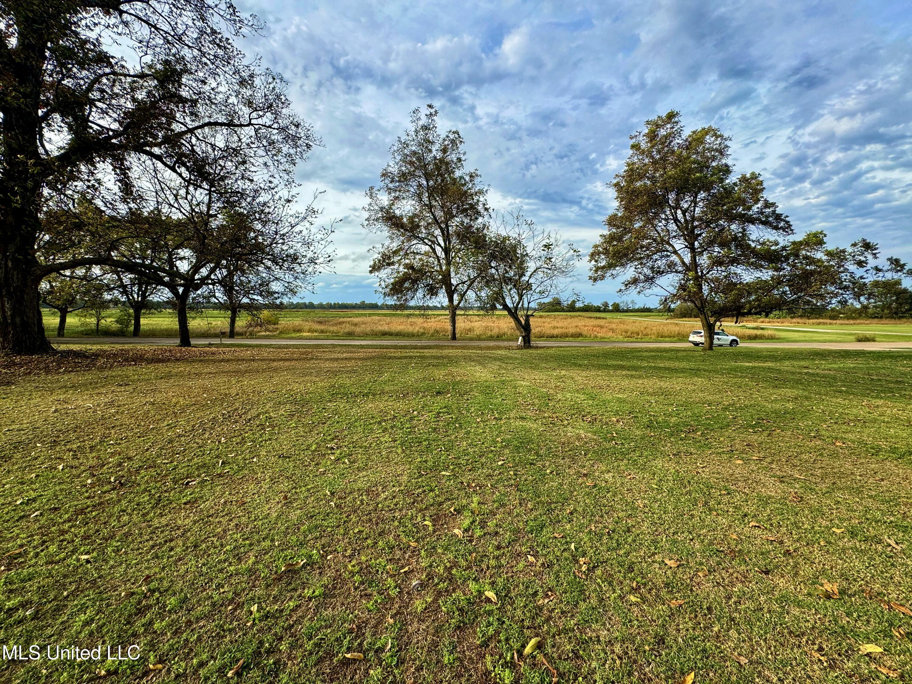 7 Yazoo Pass Drive, Dundee, Mississippi image 10