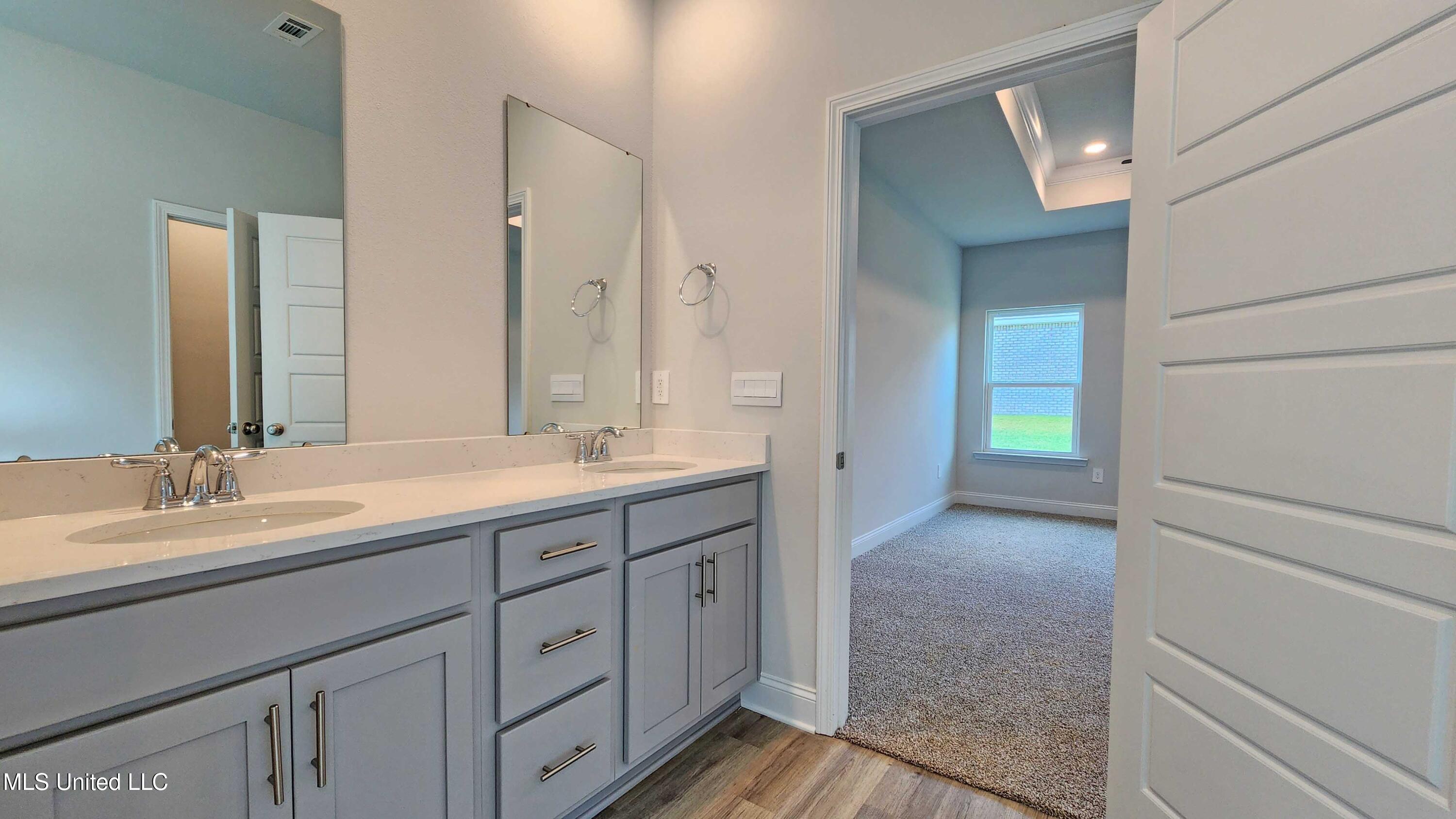 17063 River Hills Drive, Gulfport, Mississippi image 21