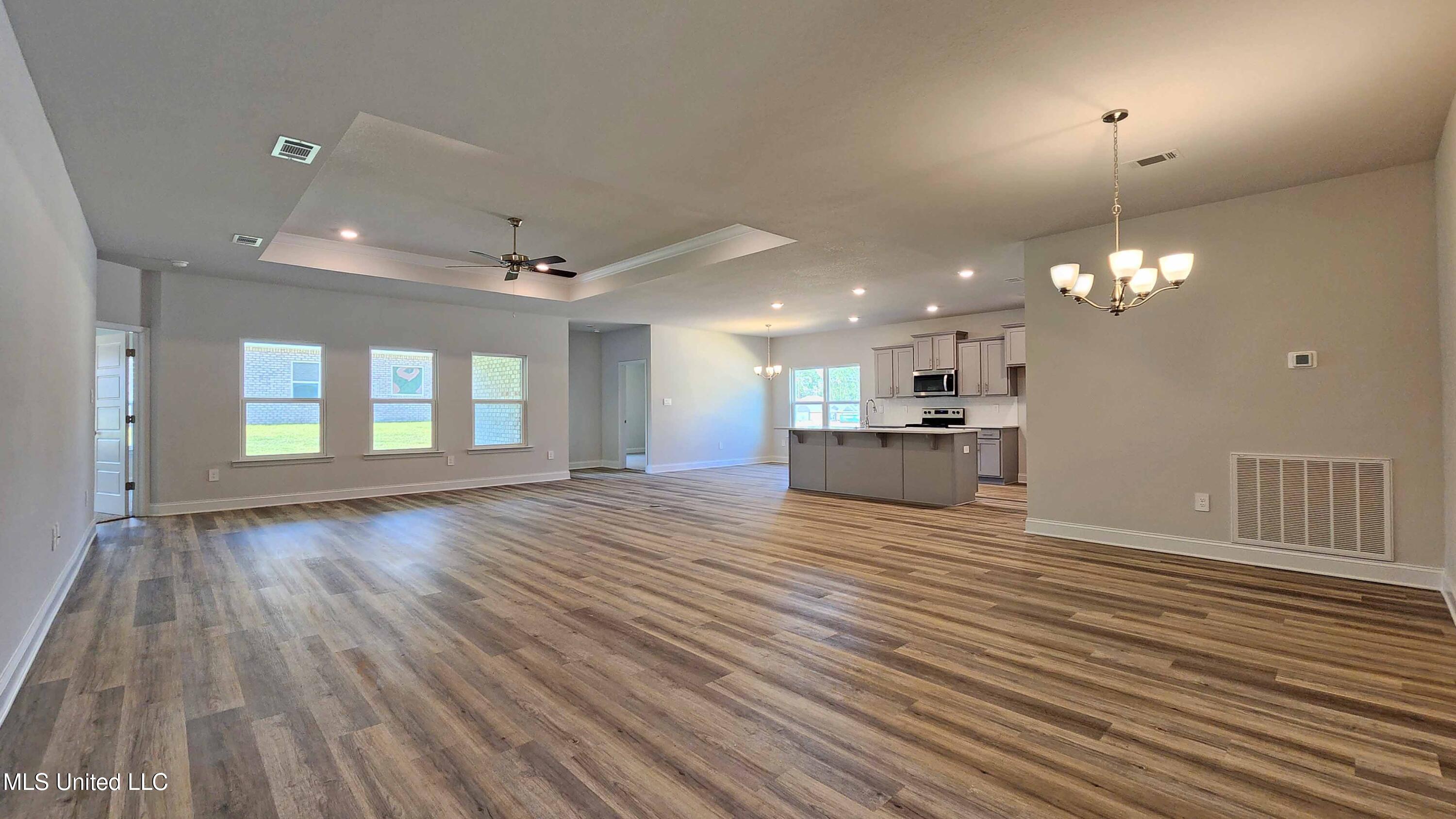 17063 River Hills Drive, Gulfport, Mississippi image 9