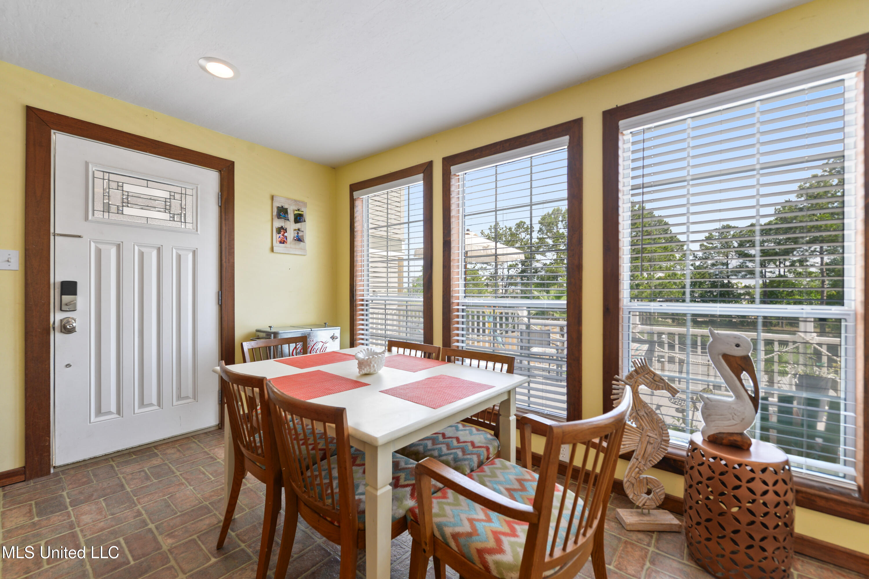 11600 Bayou View Drive, Bay Saint Louis, Mississippi image 9