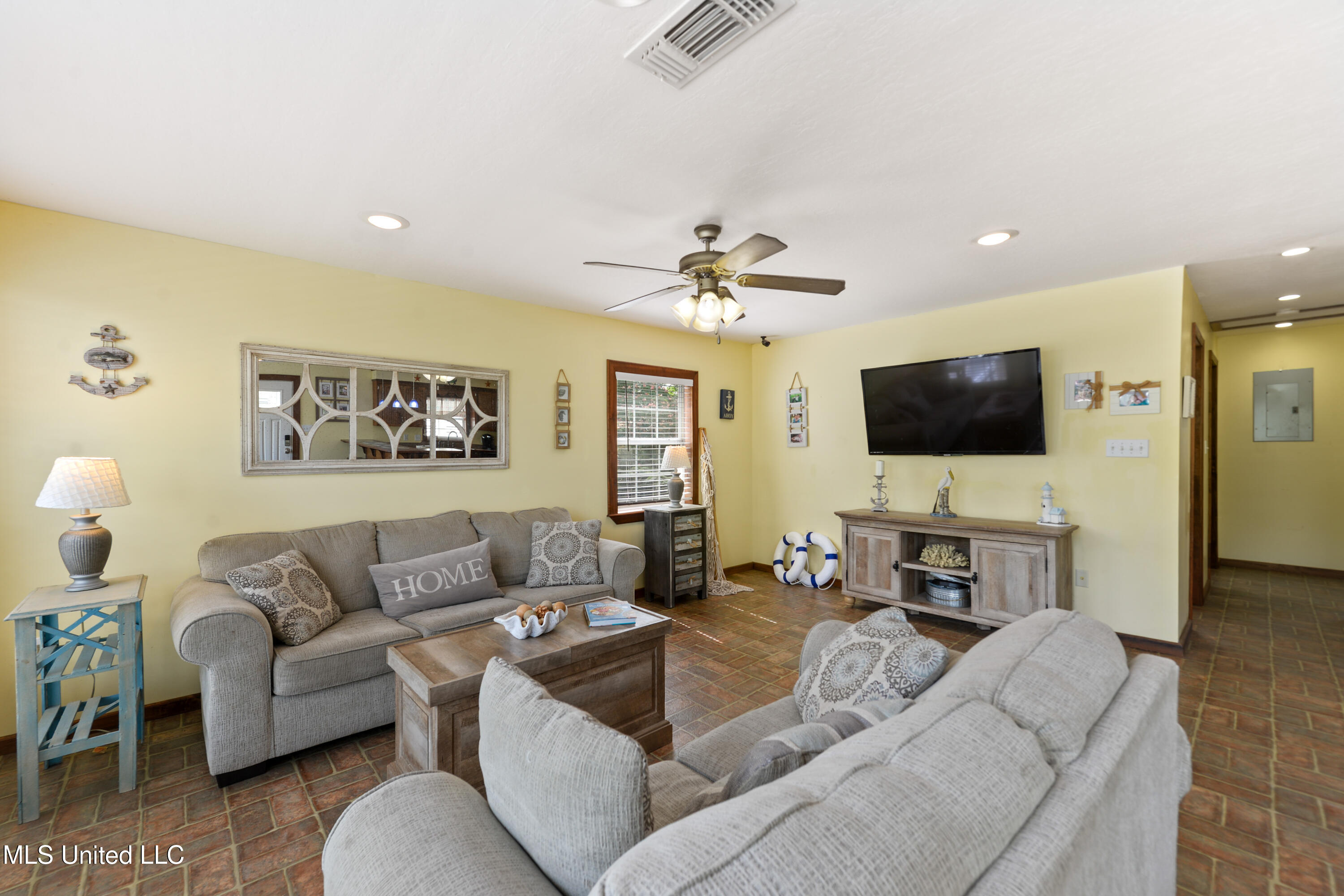 11600 Bayou View Drive, Bay Saint Louis, Mississippi image 7