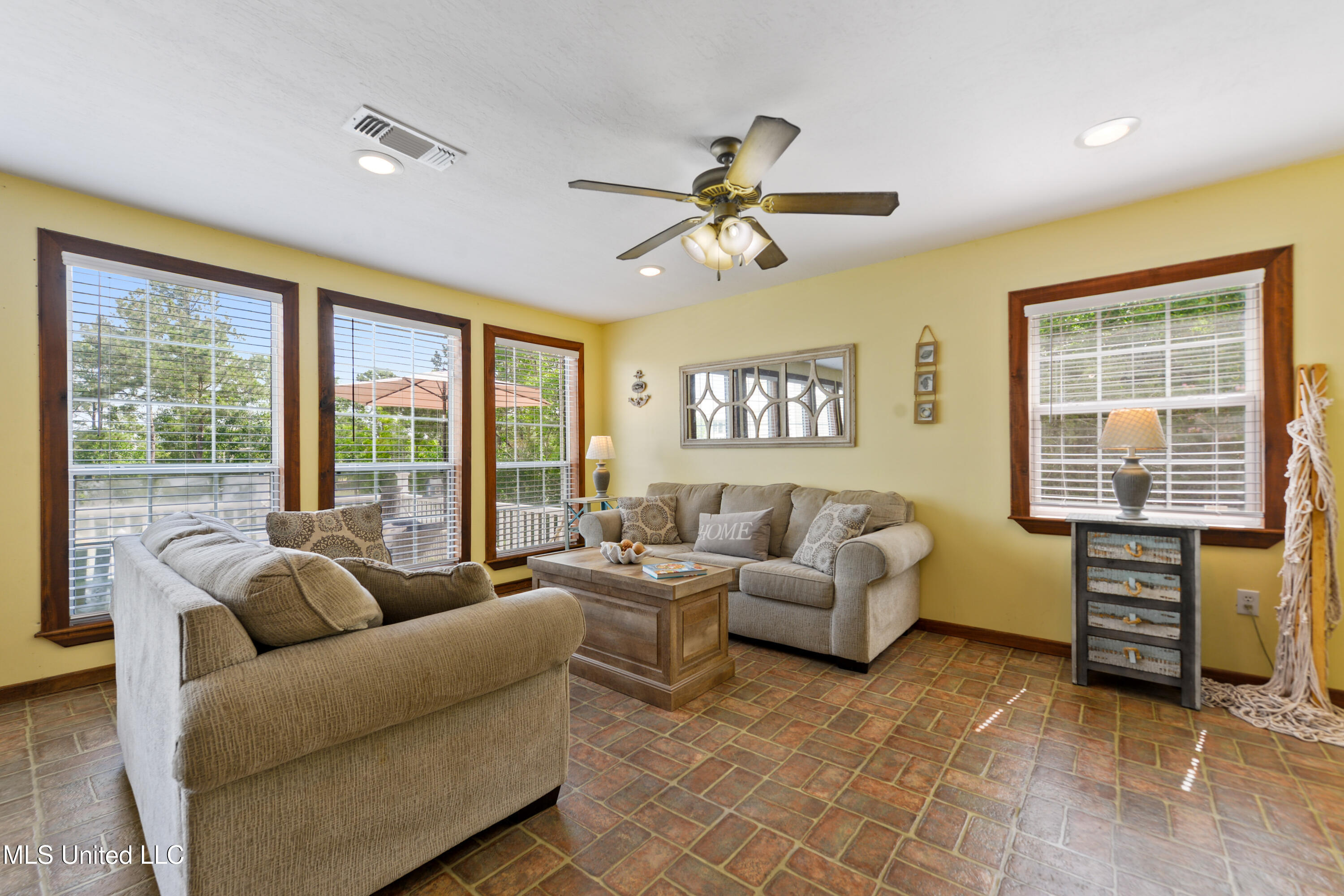 11600 Bayou View Drive, Bay Saint Louis, Mississippi image 6