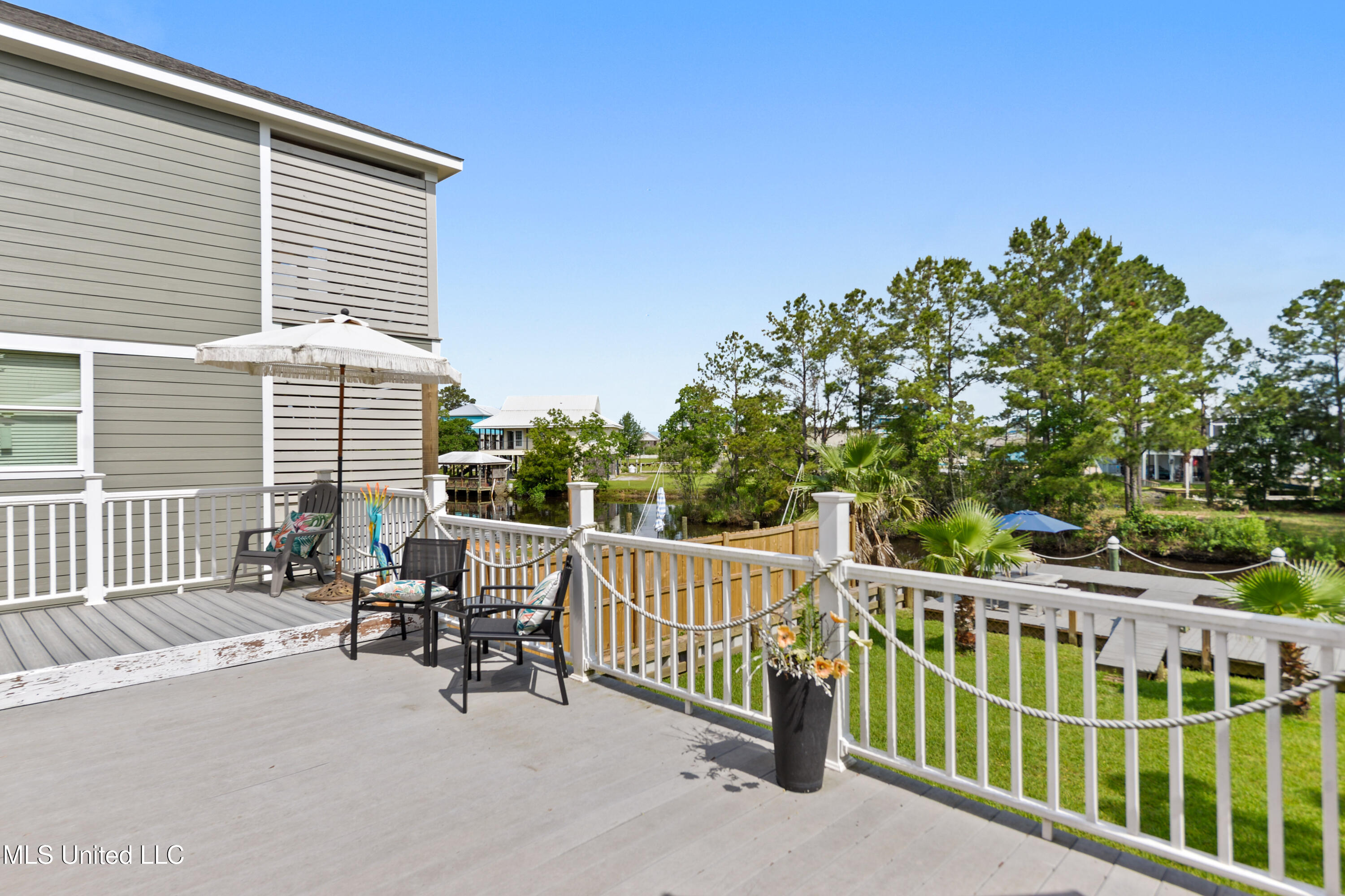 11600 Bayou View Drive, Bay Saint Louis, Mississippi image 4