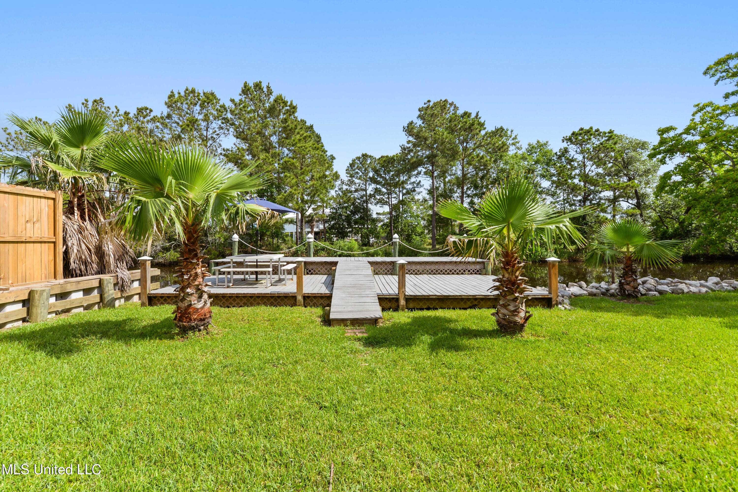11600 Bayou View Drive, Bay Saint Louis, Mississippi image 20