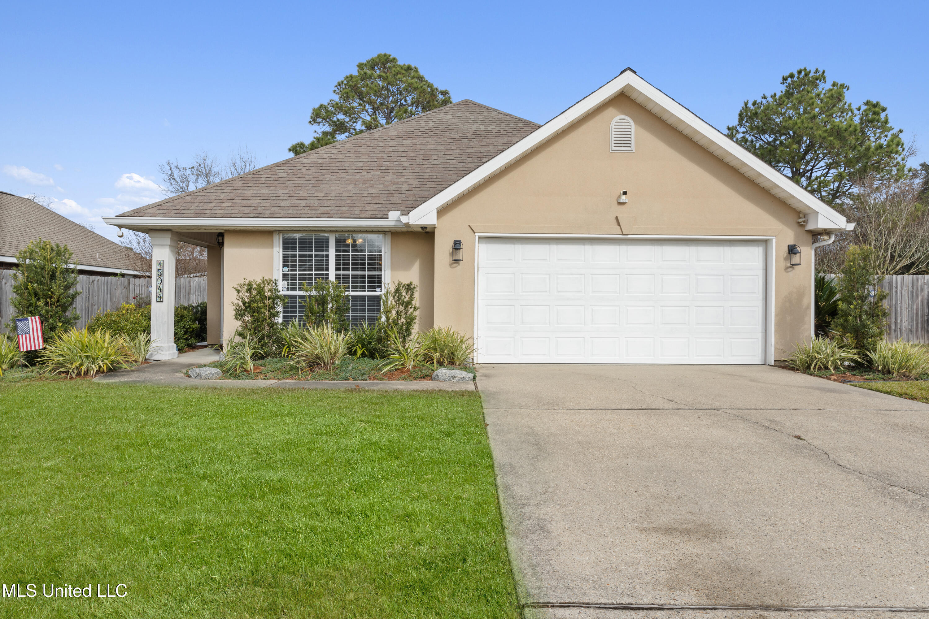 15044 Loveless Drive, Gulfport, Mississippi image 1