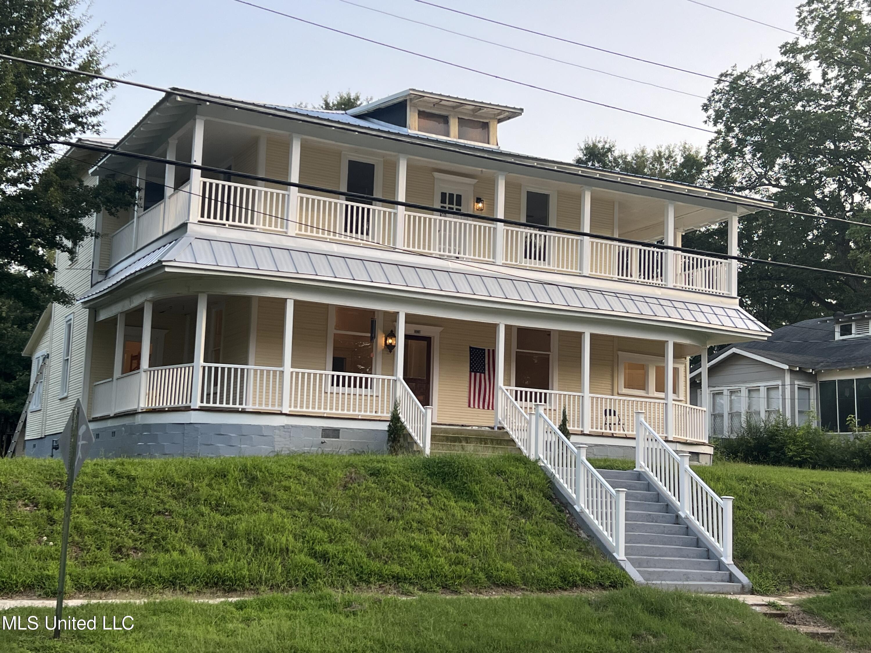 301 Markette Street, Water Valley, Mississippi image 1