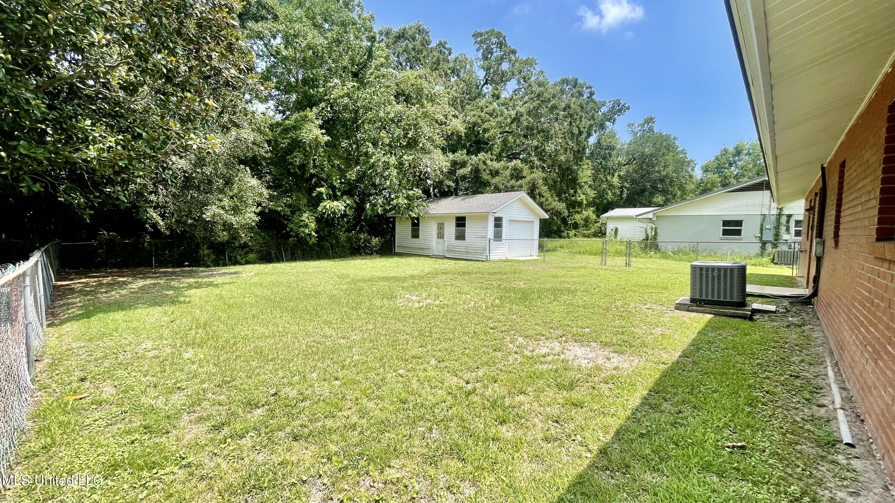 208 Cox Avenue, Long Beach, Mississippi image 16