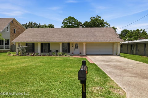 Homes For Sale - 319 Eastview Drive<br/> Biloxi, MS 39531