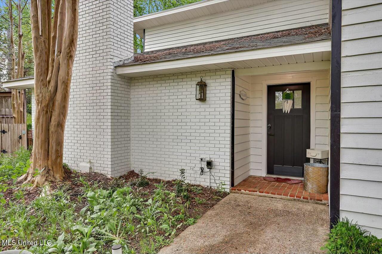 310 Longwood Drive, Clinton, Mississippi image 4