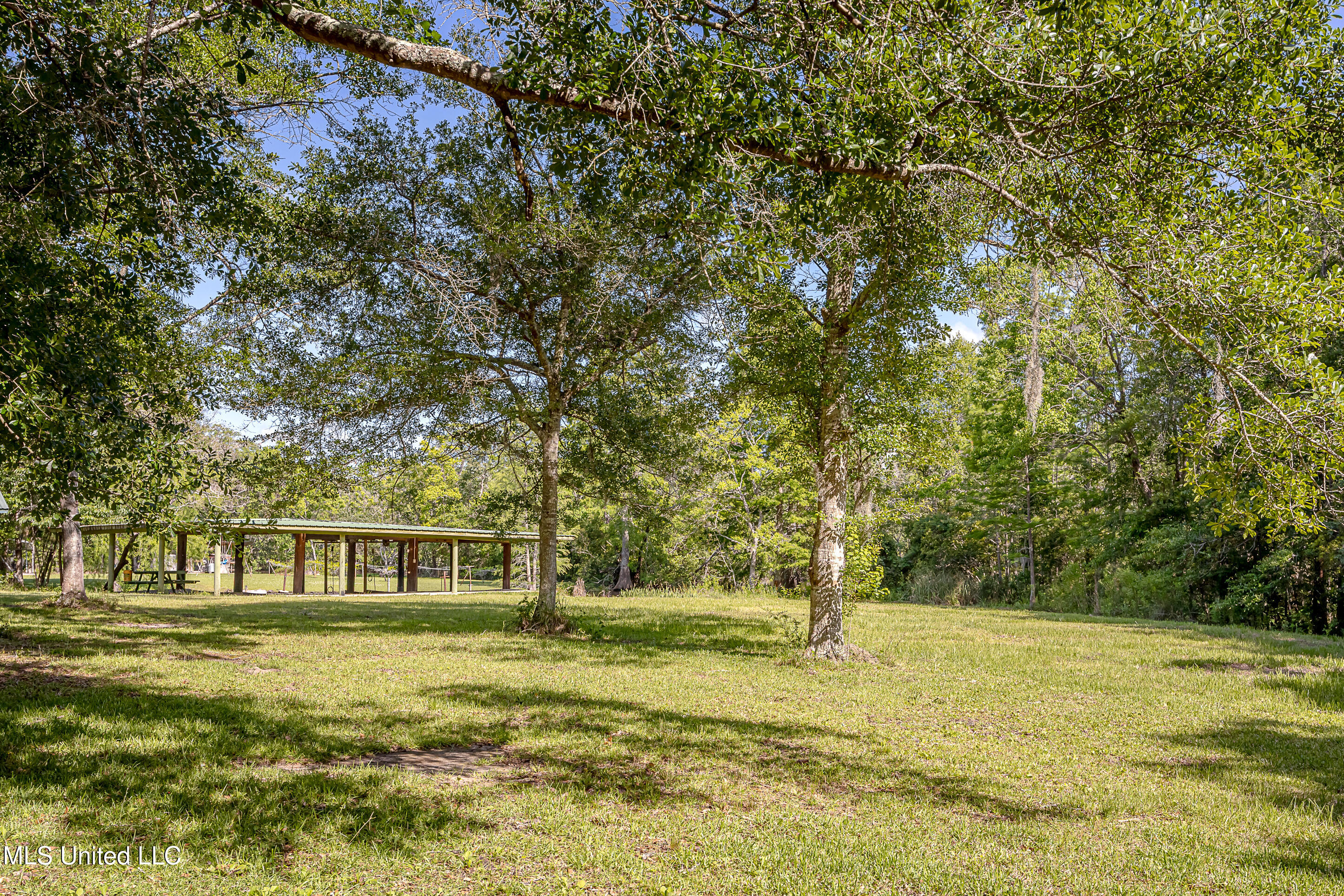 8113 Barron Road, Moss Point, Mississippi image 47