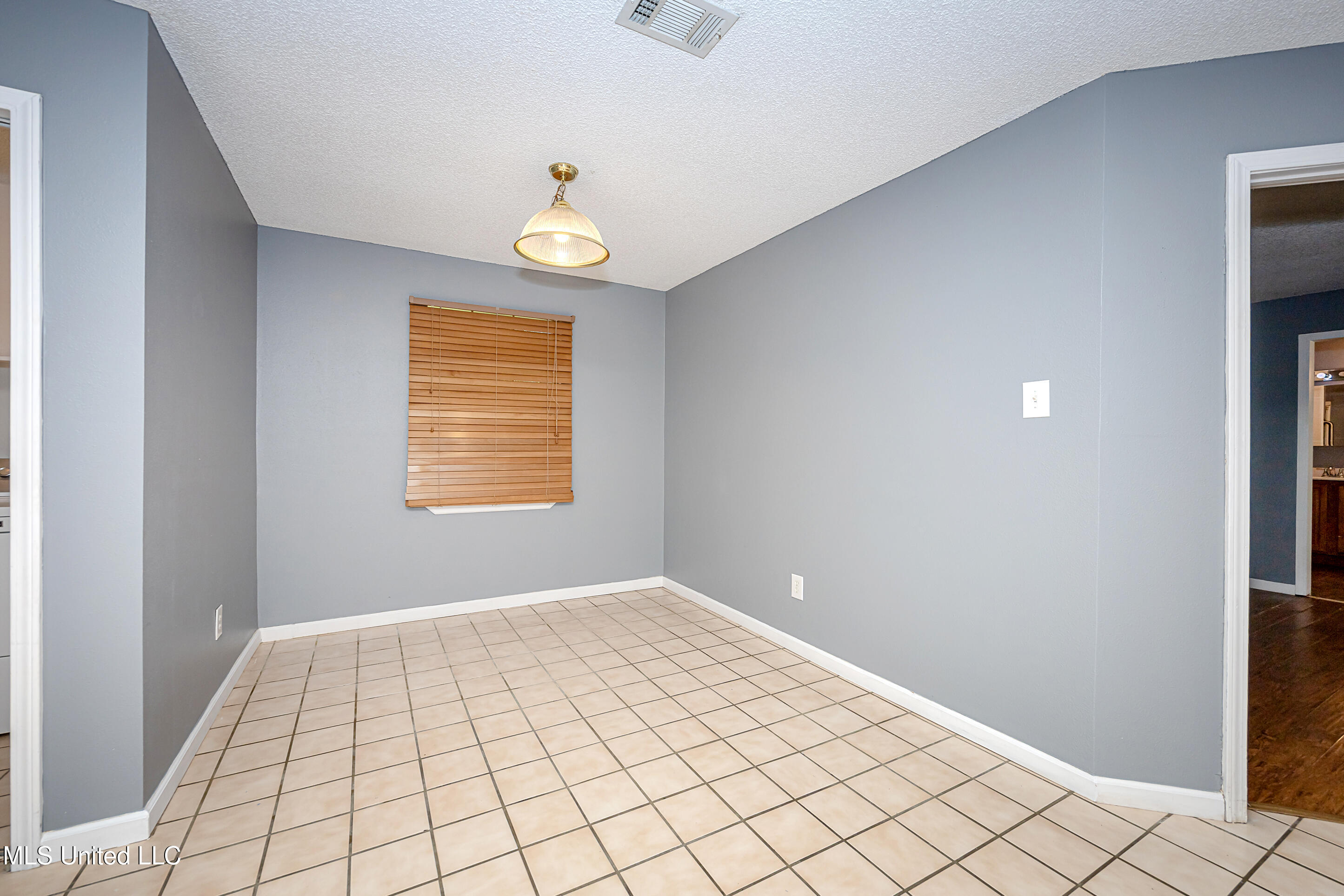 8113 Barron Road, Moss Point, Mississippi image 14