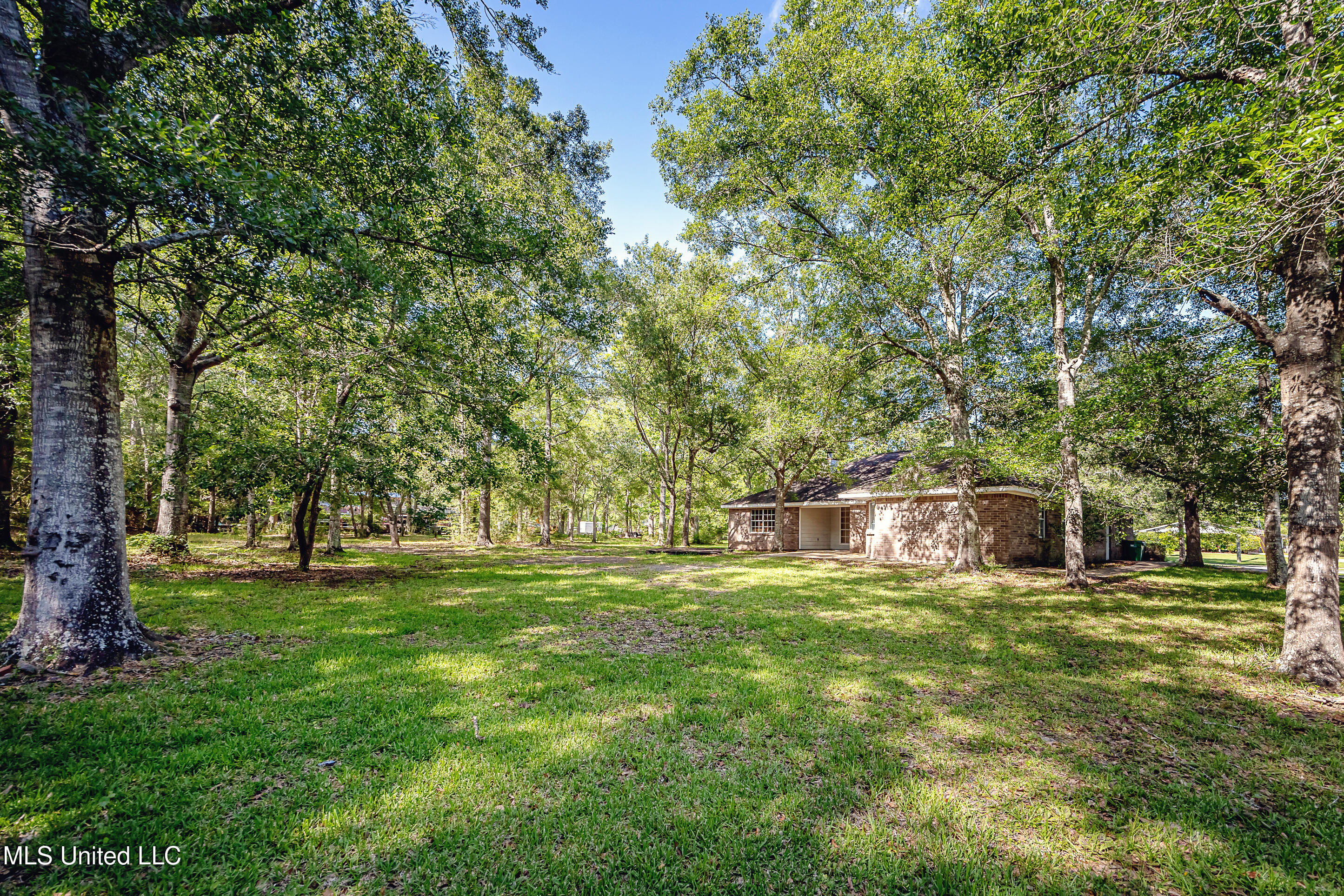 8113 Barron Road, Moss Point, Mississippi image 48