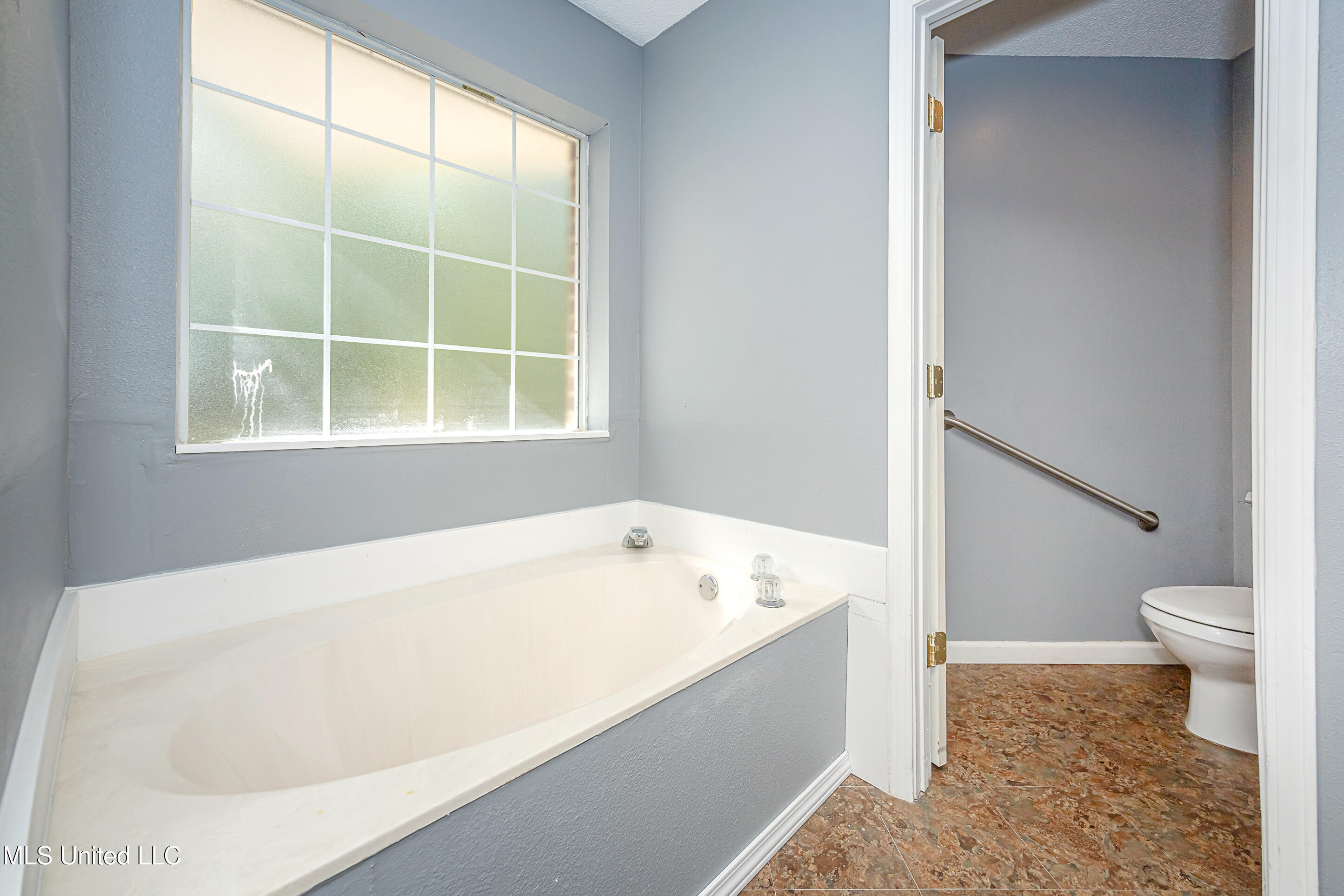 8113 Barron Road, Moss Point, Mississippi image 24