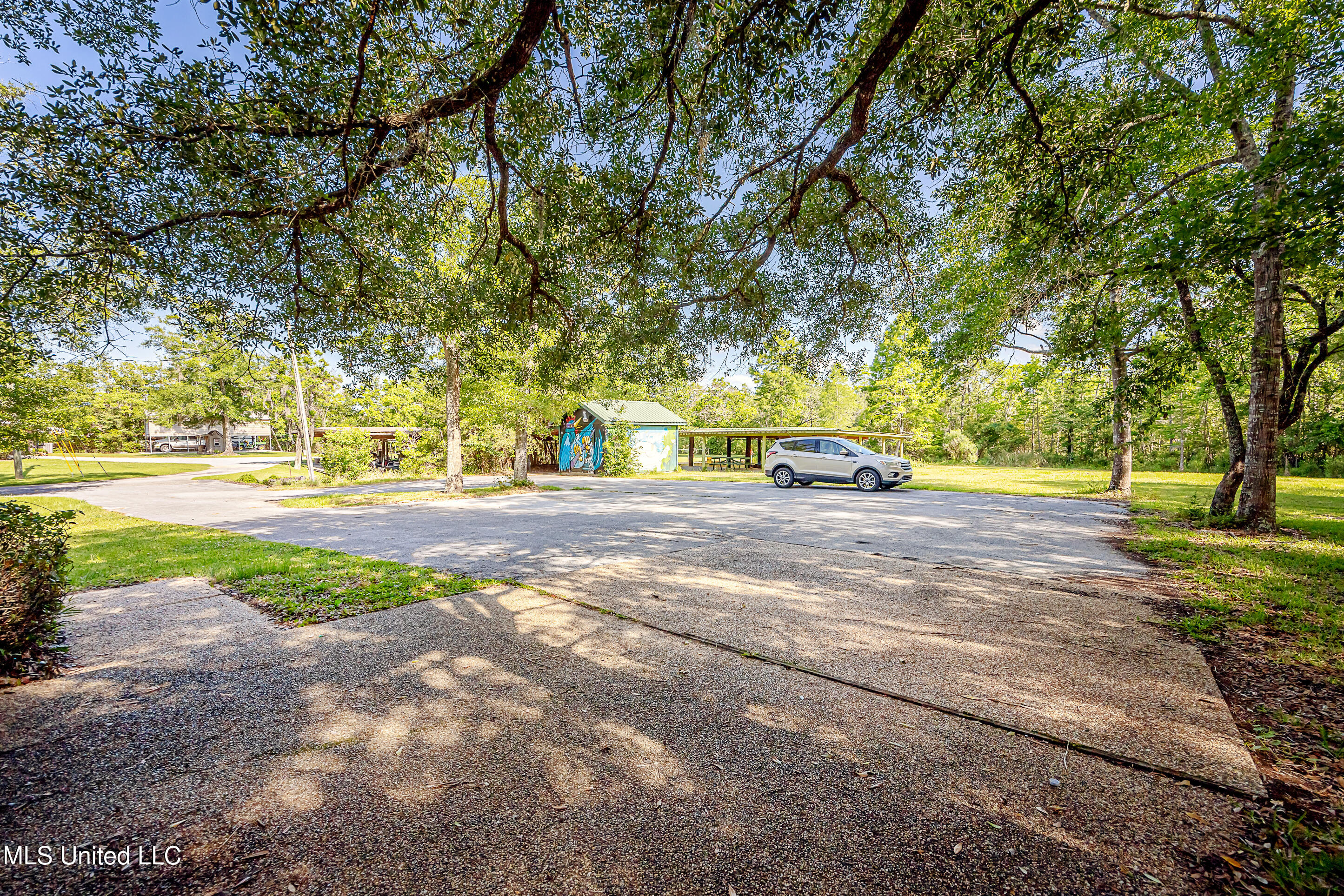 8113 Barron Road, Moss Point, Mississippi image 40