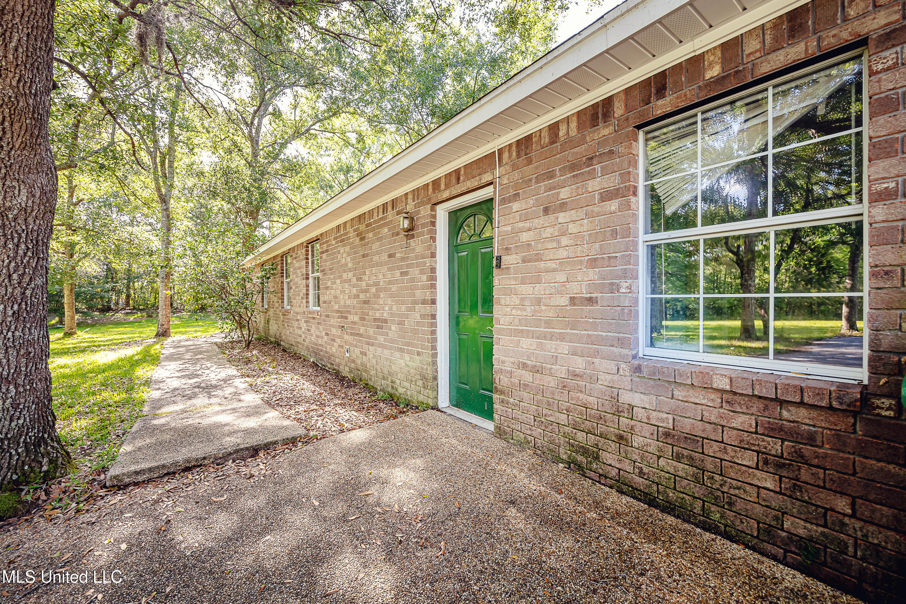 8113 Barron Road, Moss Point, Mississippi image 39