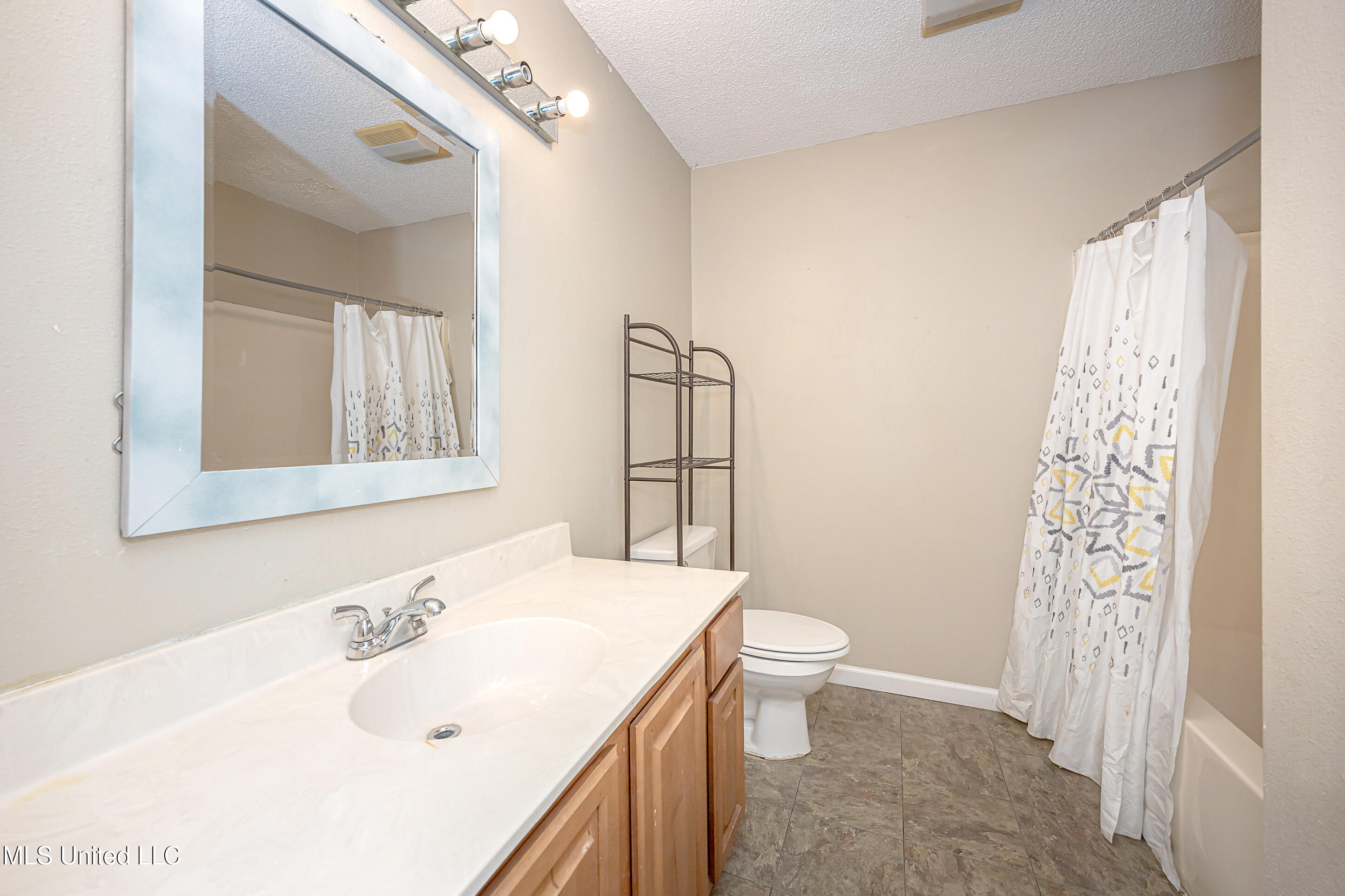 8113 Barron Road, Moss Point, Mississippi image 34