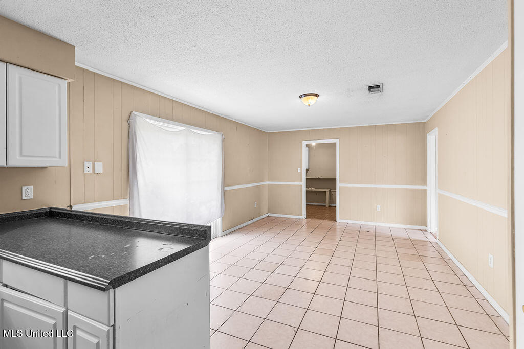 214 Janelle Drive, Gulfport, Mississippi image 11