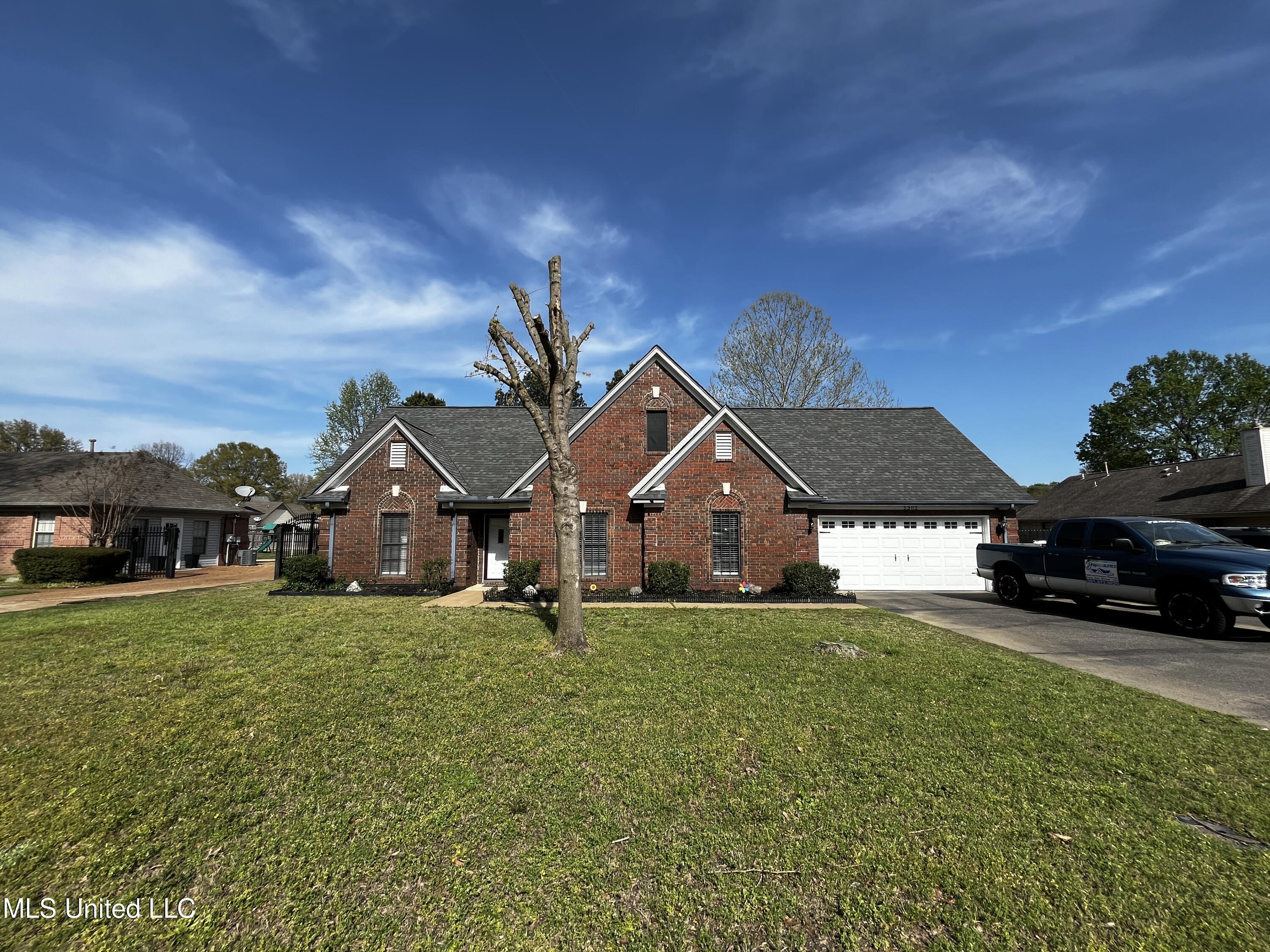 5302 Plum Tree Drive, Southaven, Mississippi image 1