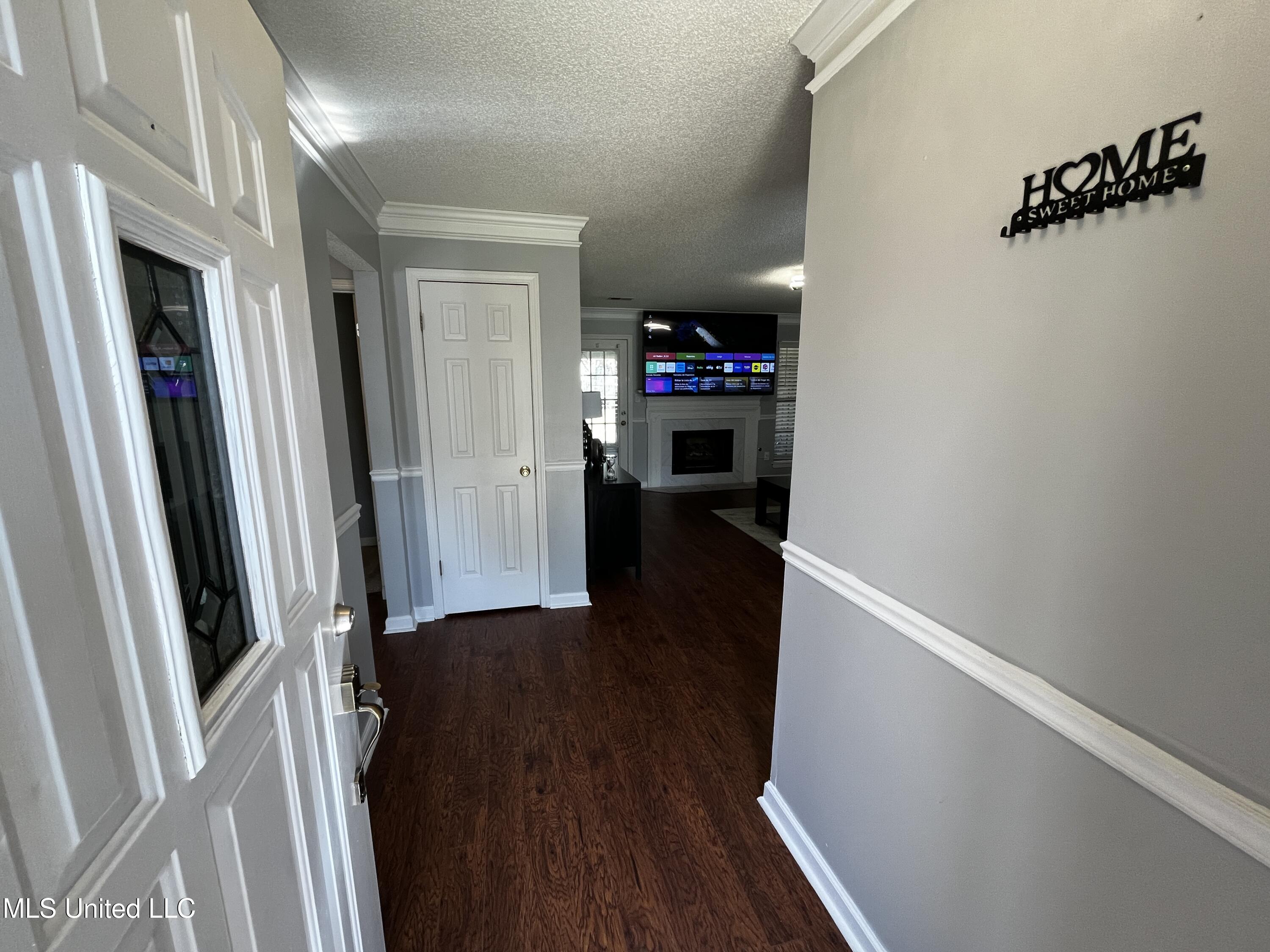 5302 Plum Tree Drive, Southaven, Mississippi image 2