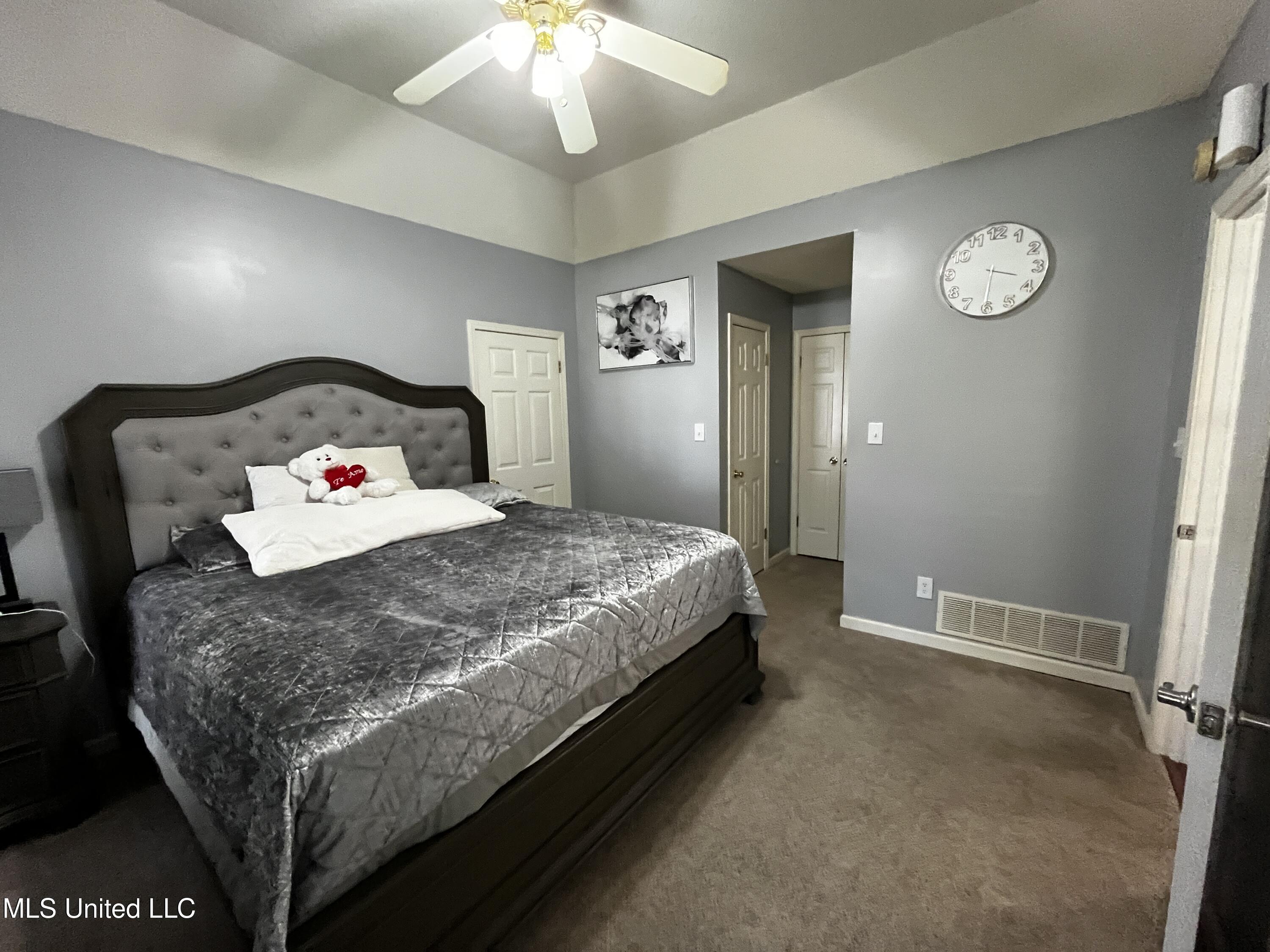 5302 Plum Tree Drive, Southaven, Mississippi image 9