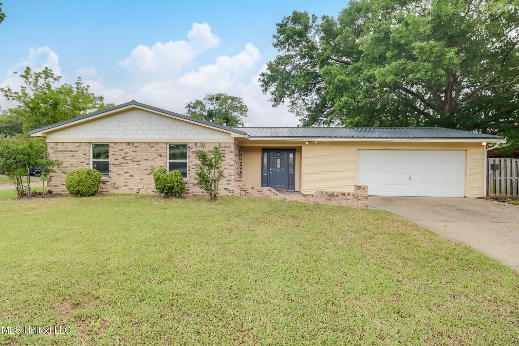 5403 Monaco Drive, Pascagoula, Mississippi image 2