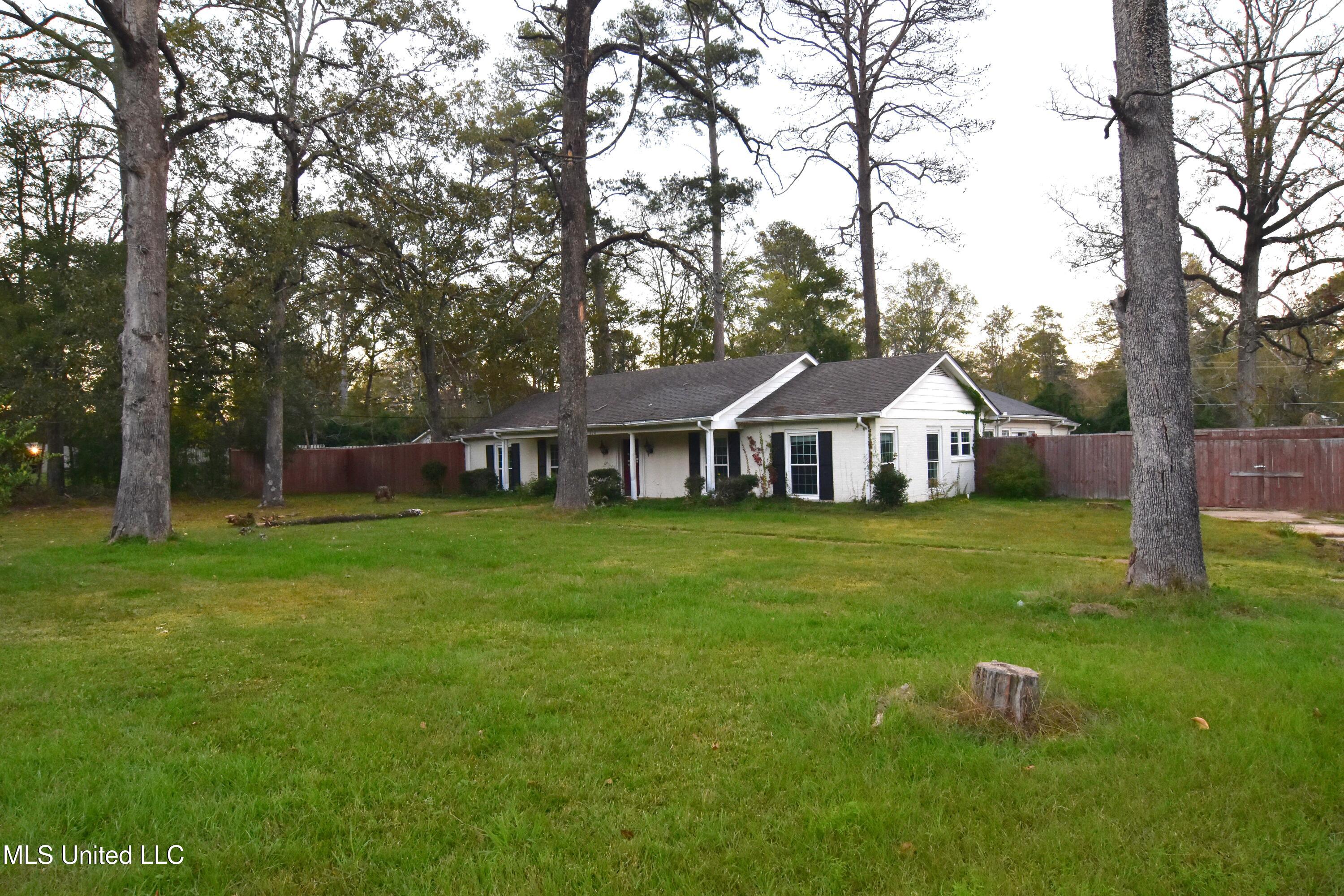 604 Bailey Street, Forest, Mississippi image 6