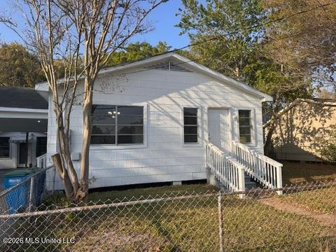 Homes For Sale - 1911 Ingalls Avenue<br/> Pascagoula, MS 39567