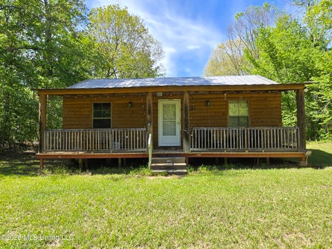 Homes For Sale - 5582 White Apple Road<br/> Roxie, MS 39661