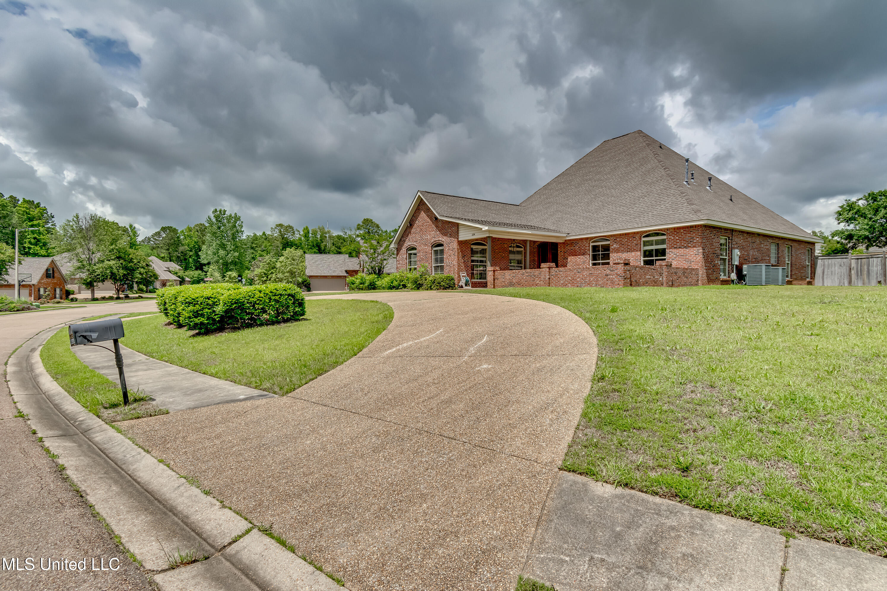 104 Faith Way, Brandon, Mississippi image 2