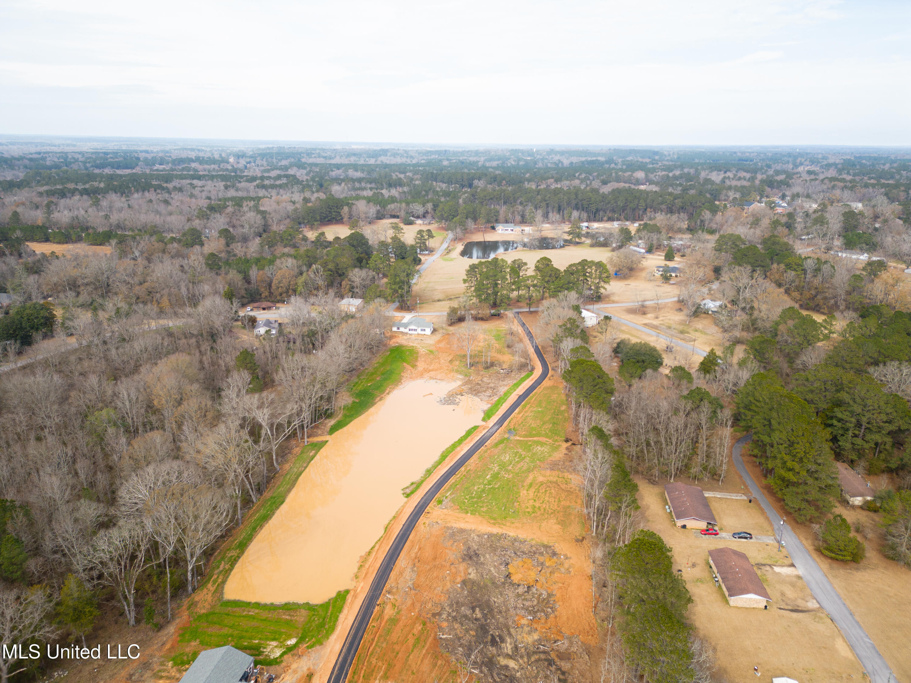 Forest Glen Drive, Laurel, Mississippi image 13