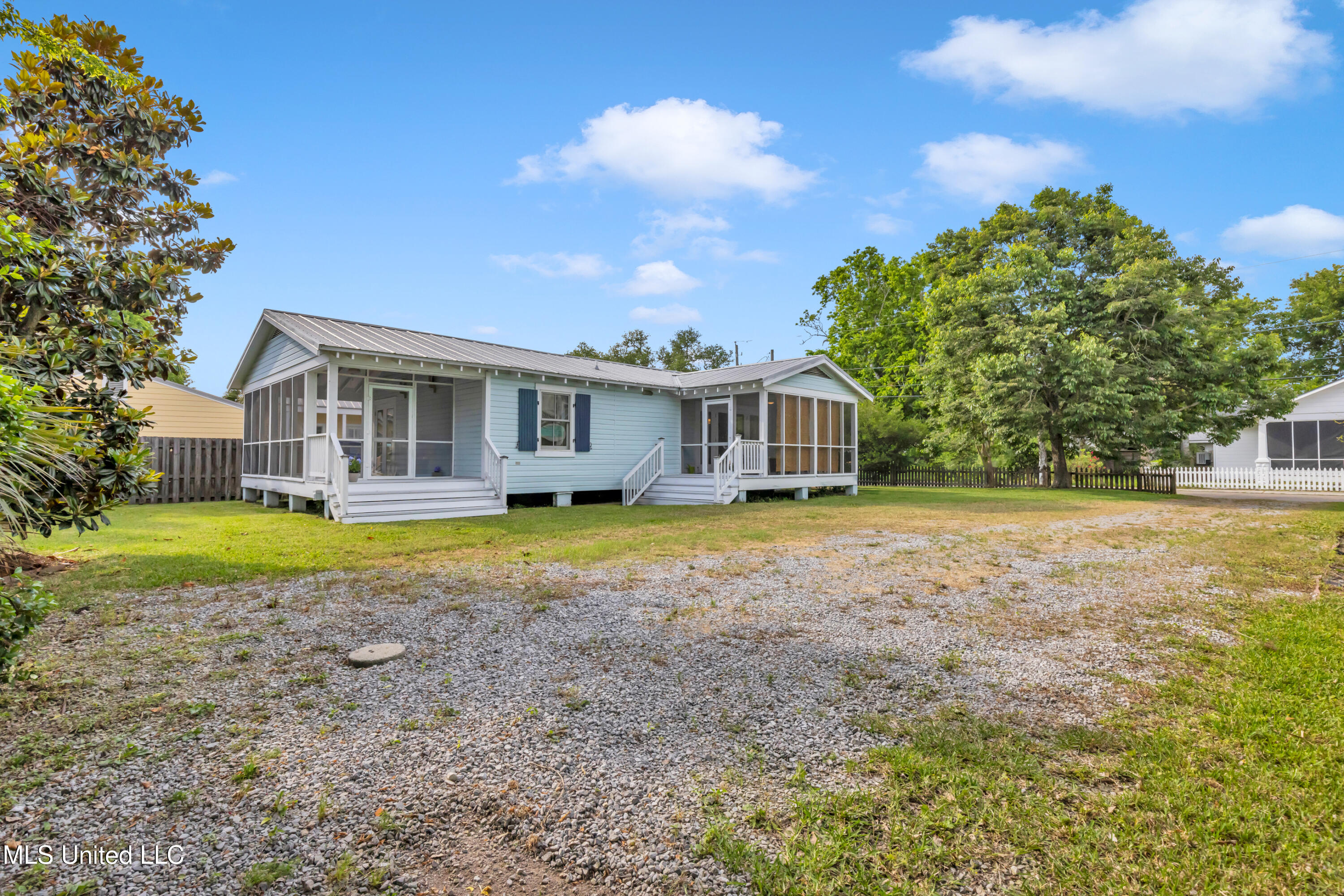 212 Washington Street, Bay Saint Louis, Mississippi image 32