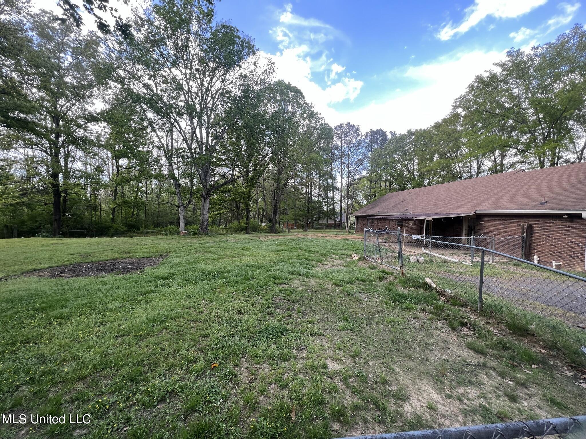 2339 N Pine Lea Drive, Jackson, Mississippi image 38