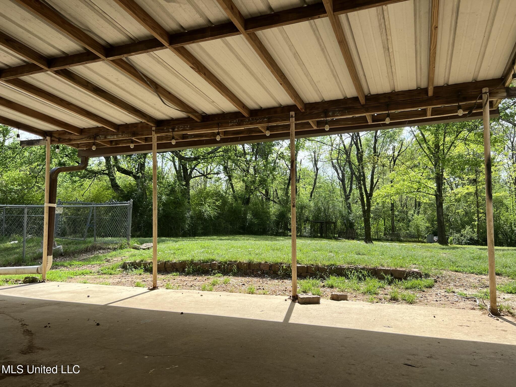 2339 N Pine Lea Drive, Jackson, Mississippi image 41