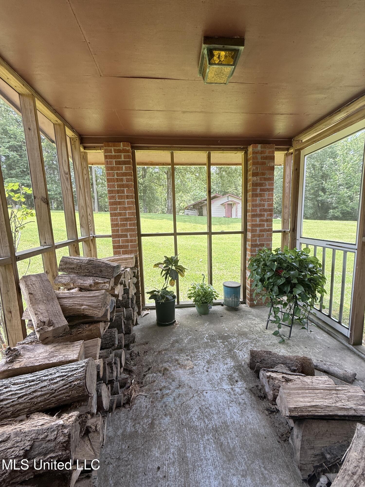 1001 Newsome Lane, Wesson, Mississippi image 14