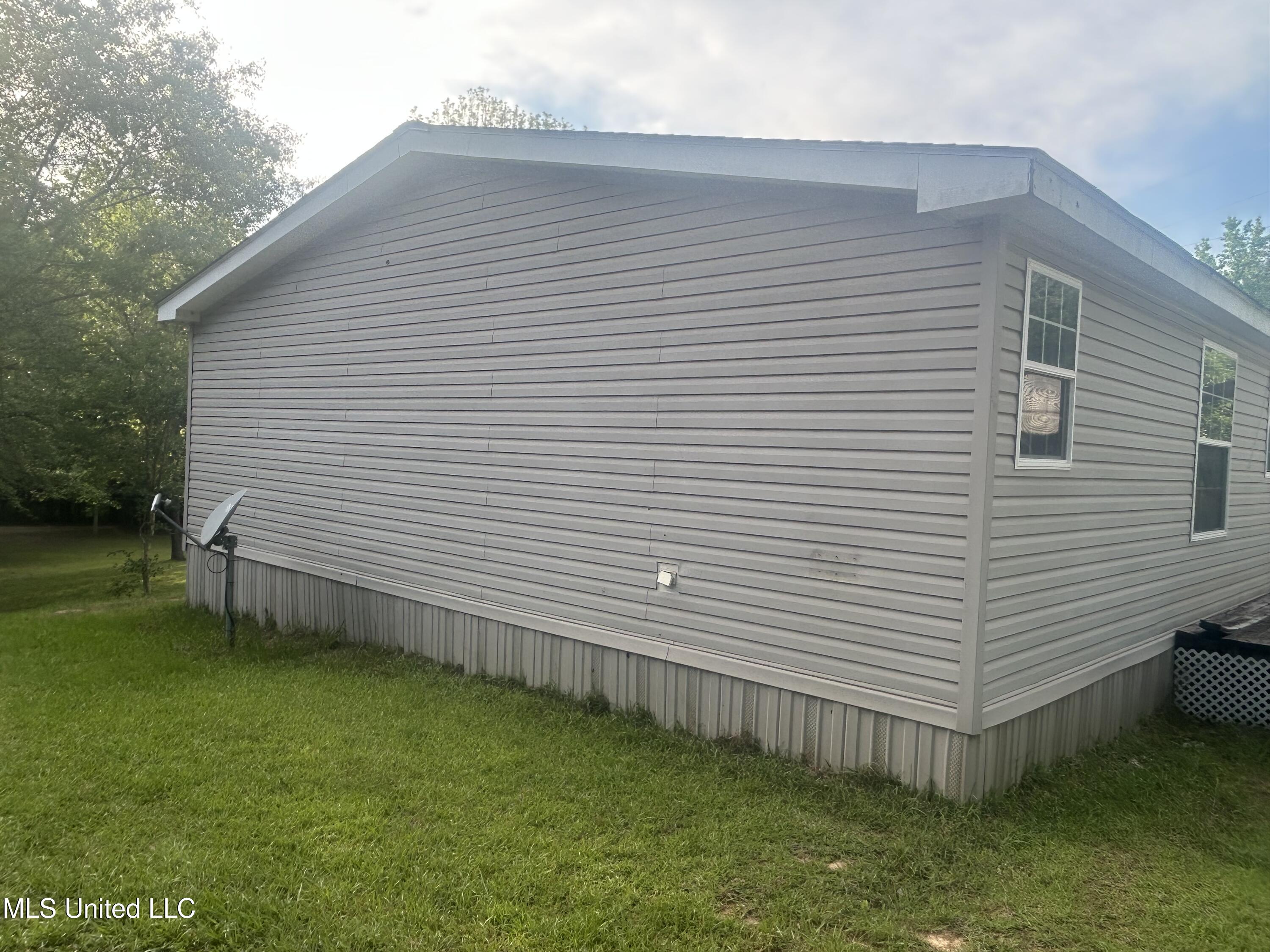 68 Stafford Wells Loop Loop, Winona, Mississippi image 5