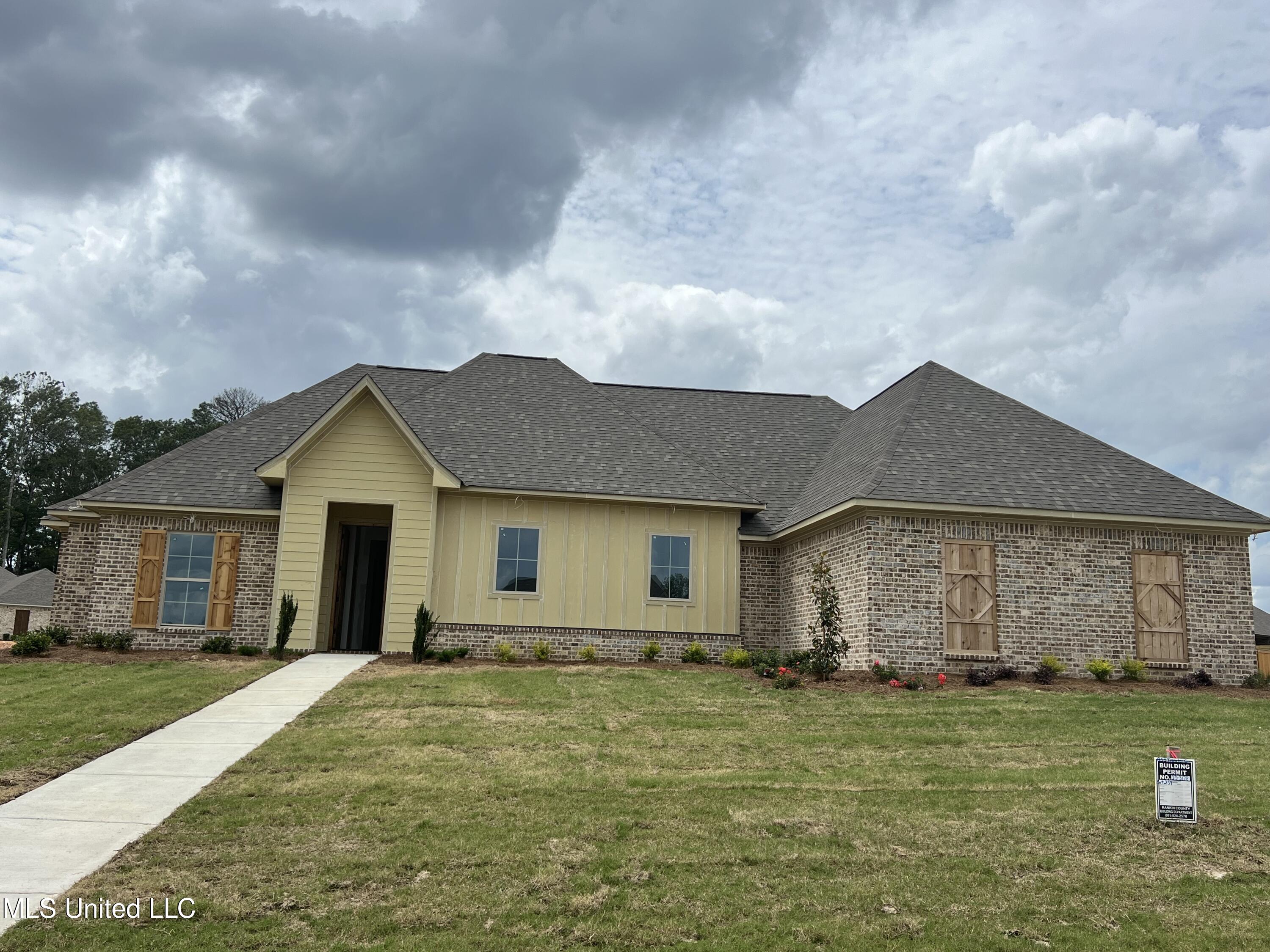 803 Trawler Circle, Brandon, Mississippi image 1