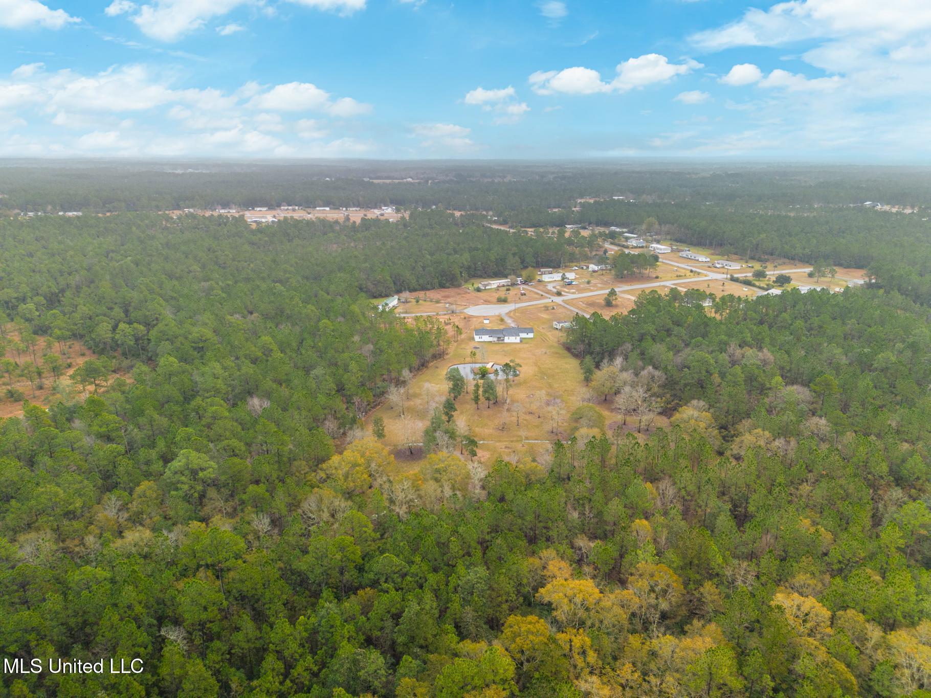 12601 Deerwood Drive, Vancleave, Mississippi image 32