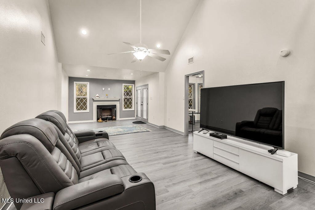 15012 W Nassau Circle, Biloxi, Mississippi image 2