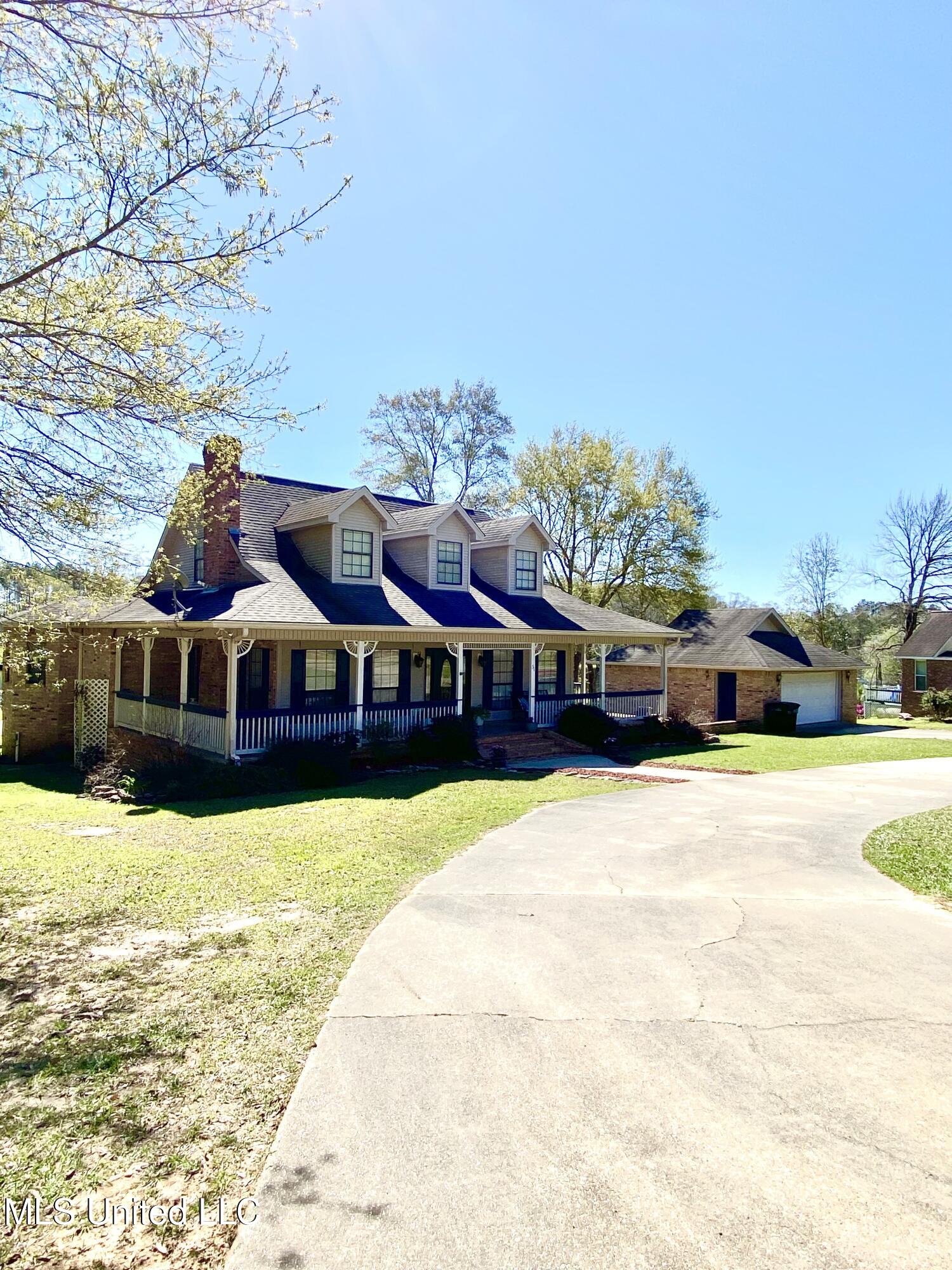 31 Cove Lake Road, Carriere, Mississippi image 5