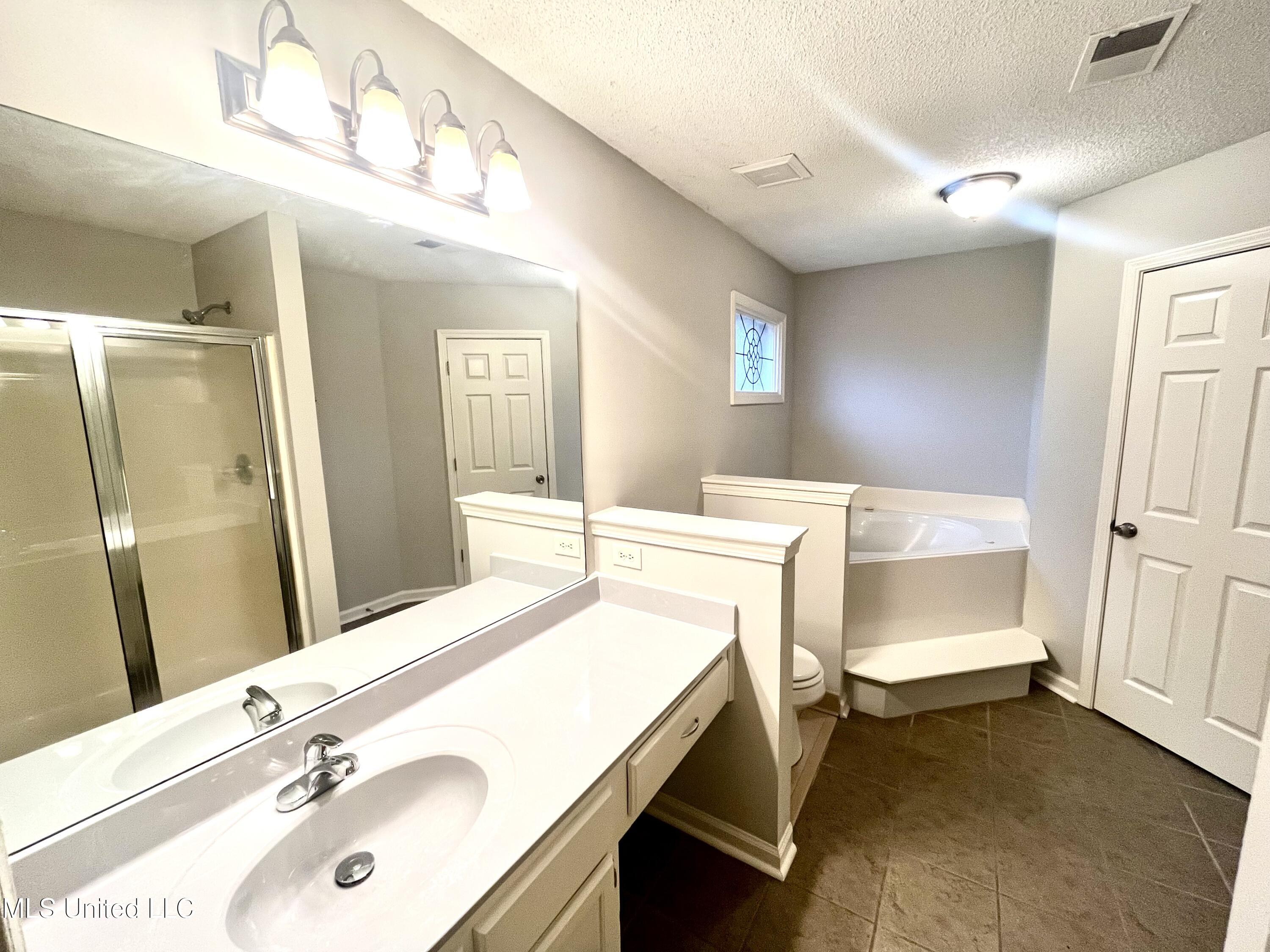 7827 S Chesterfield Drive, Southaven, Mississippi image 13