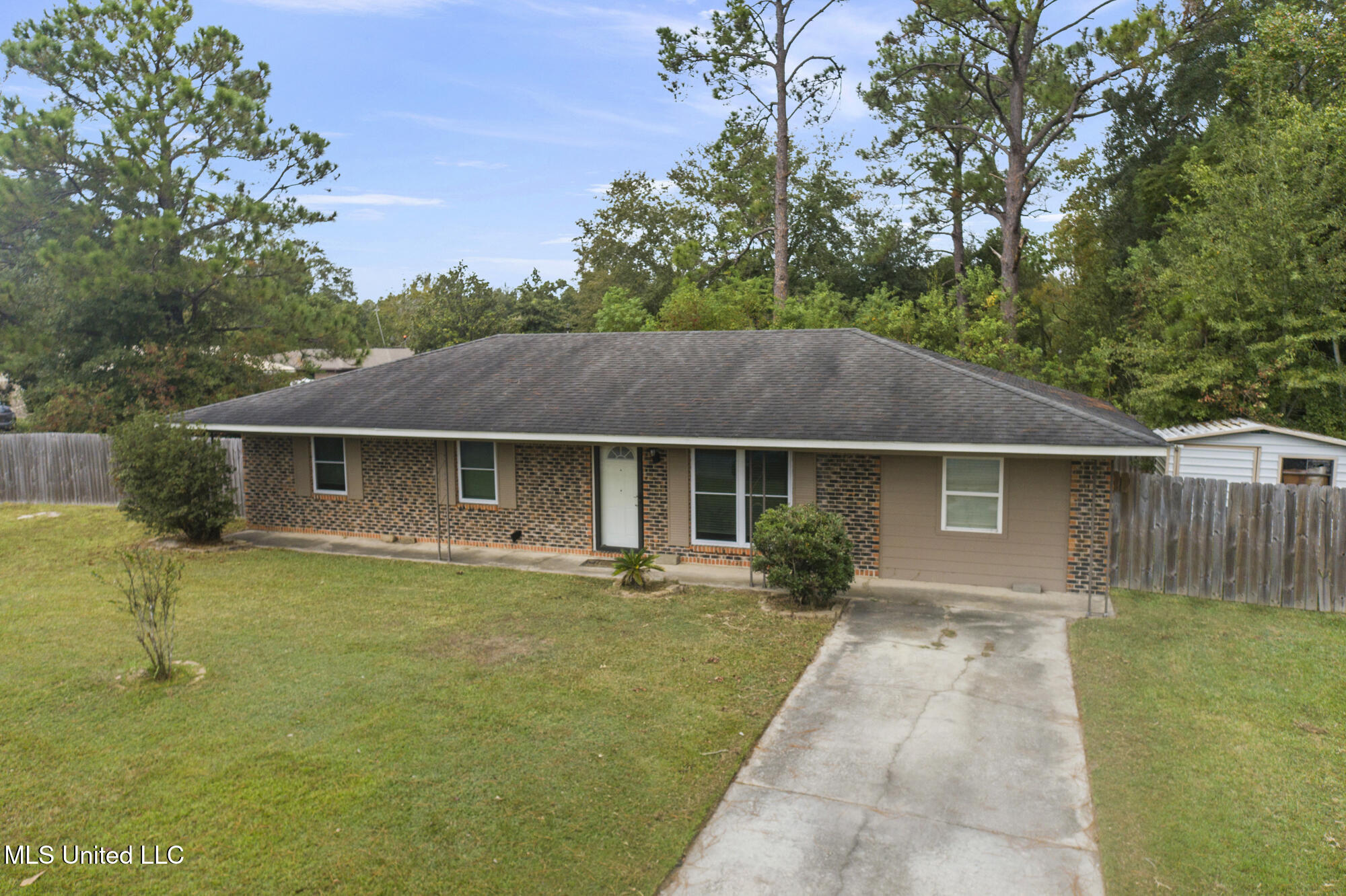 100 Grand Teton Avenue, Ocean Springs, Mississippi image 1