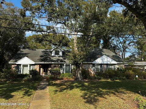 Homes For Sale - 3911 Washington Avenue<br/> Pascagoula, MS 39581