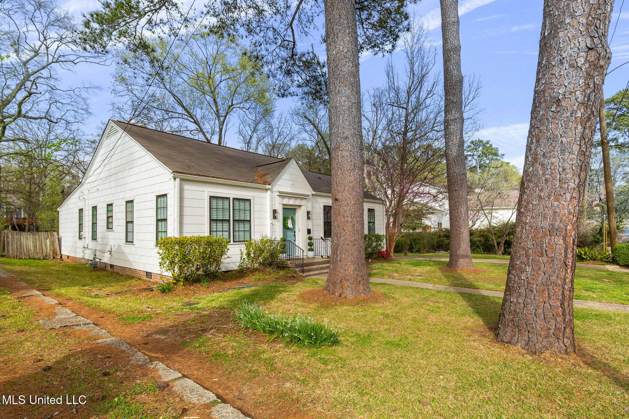 716 Pennsylvania Avenue, Jackson, Mississippi image 3