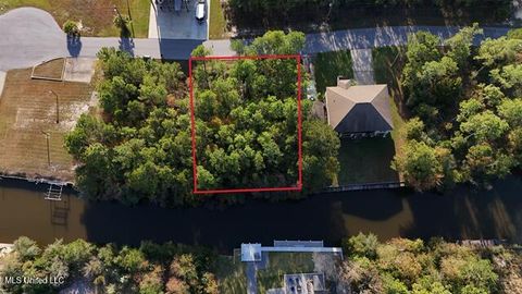 Vacant Land For Sale - 3526 Lumahai Place<br/> Diamondhead, MS 39525