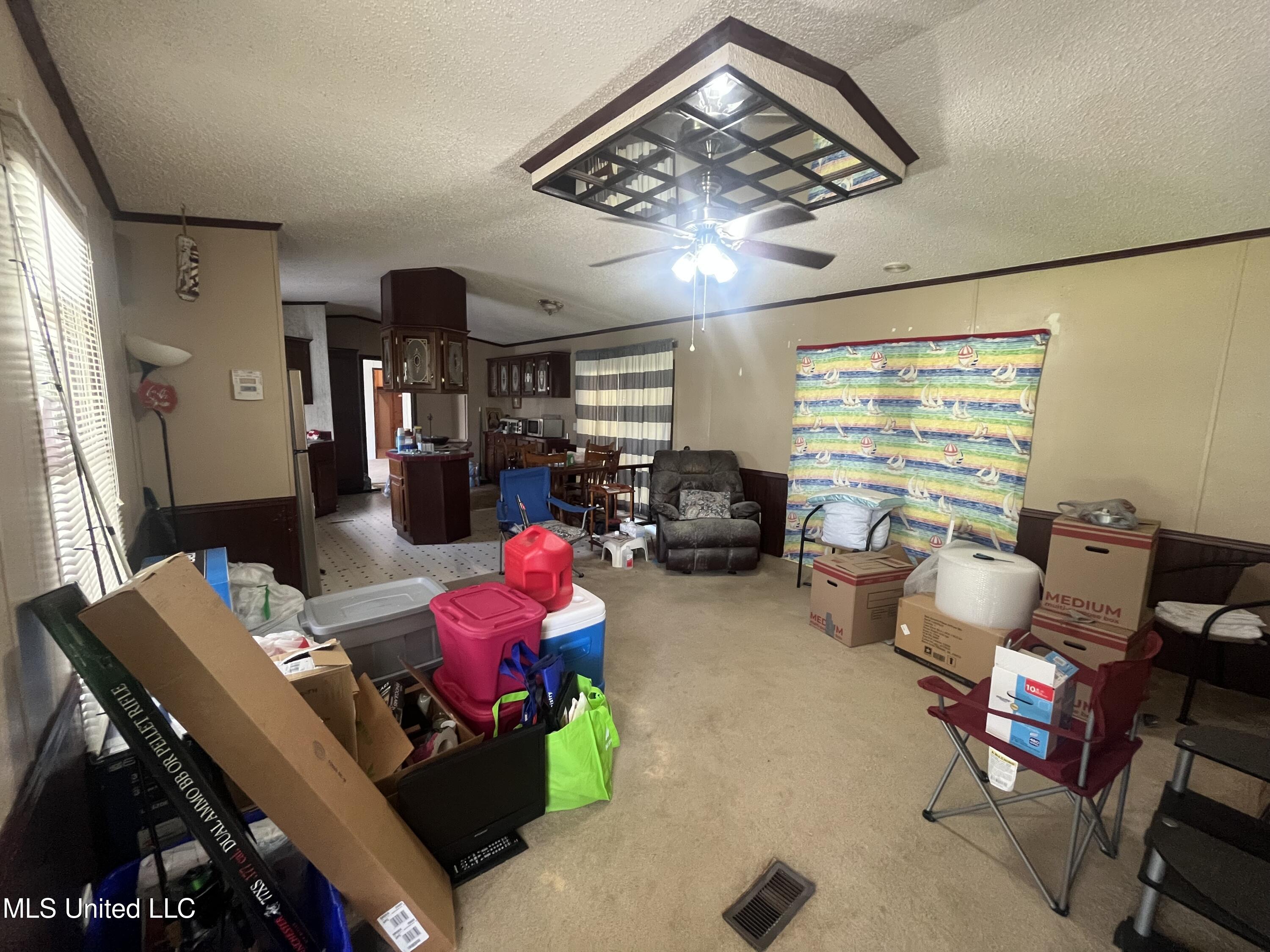 18246 Robin Oaks Drive, Gulfport, Mississippi image 13