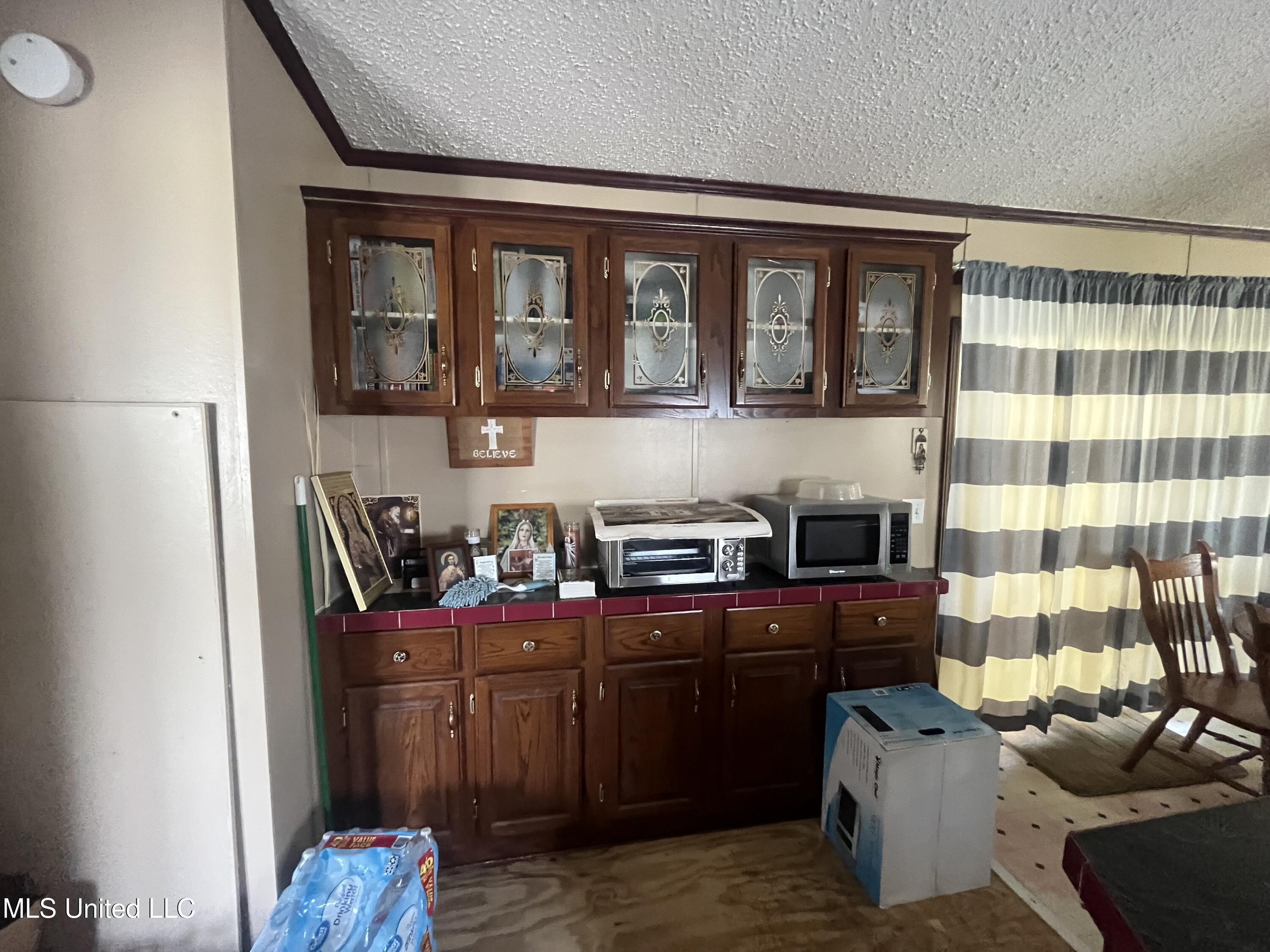 18246 Robin Oaks Drive, Gulfport, Mississippi image 12